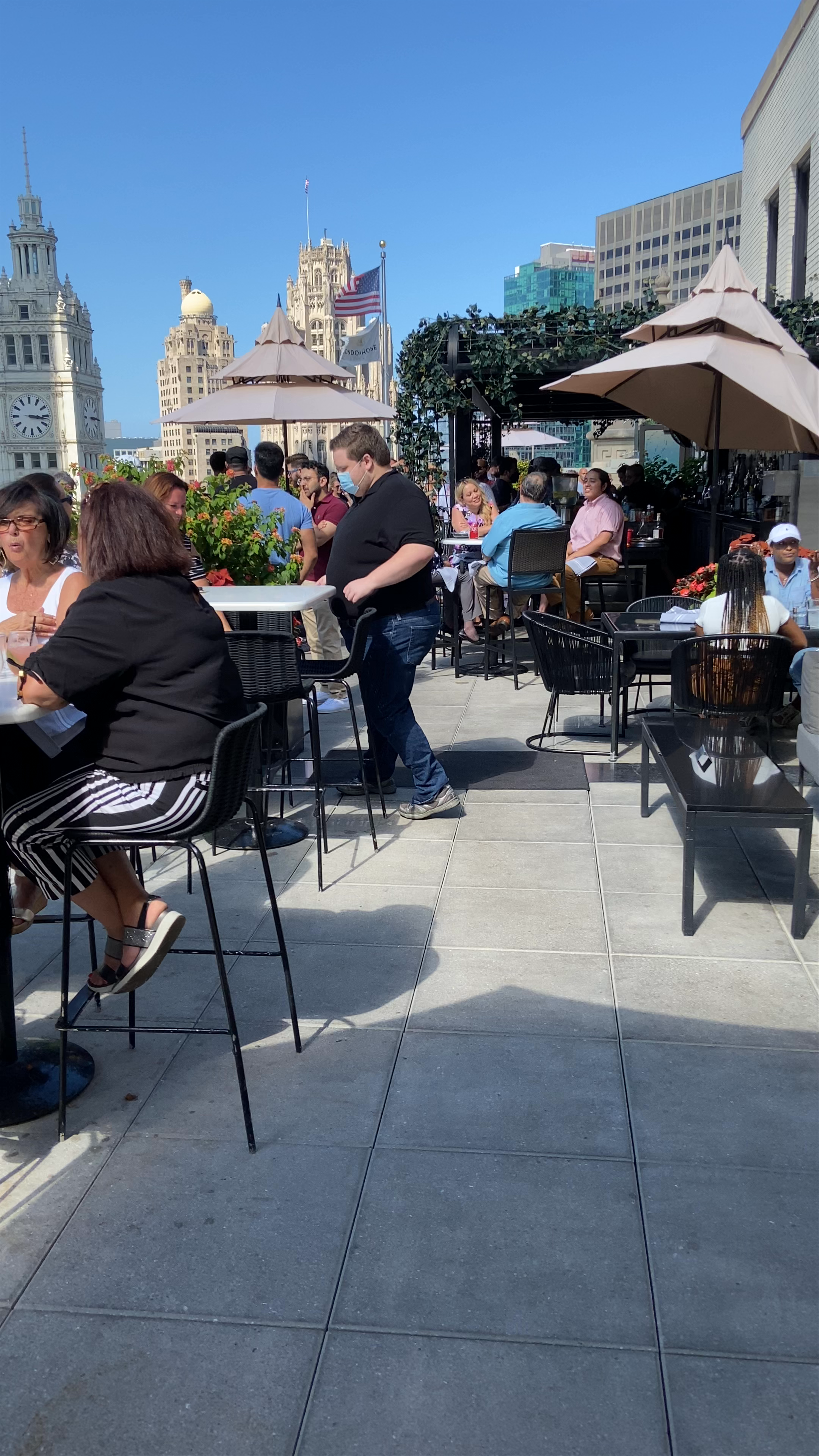 Vibrant Rooftop Social Scene at LH Rooftop, Chicago