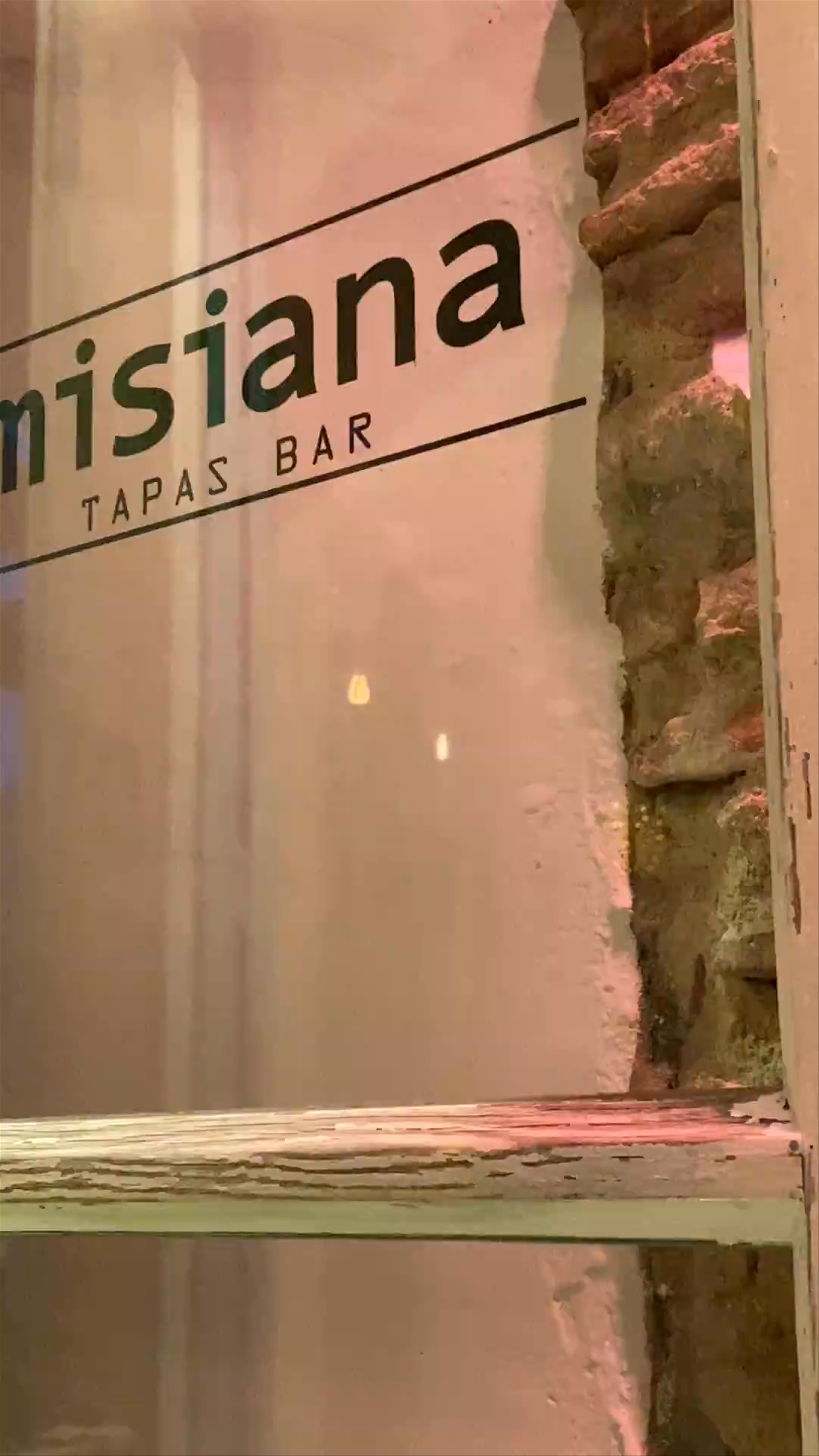 Misiana Tapas Bar: Cozy Evening in Tarifa, Spain