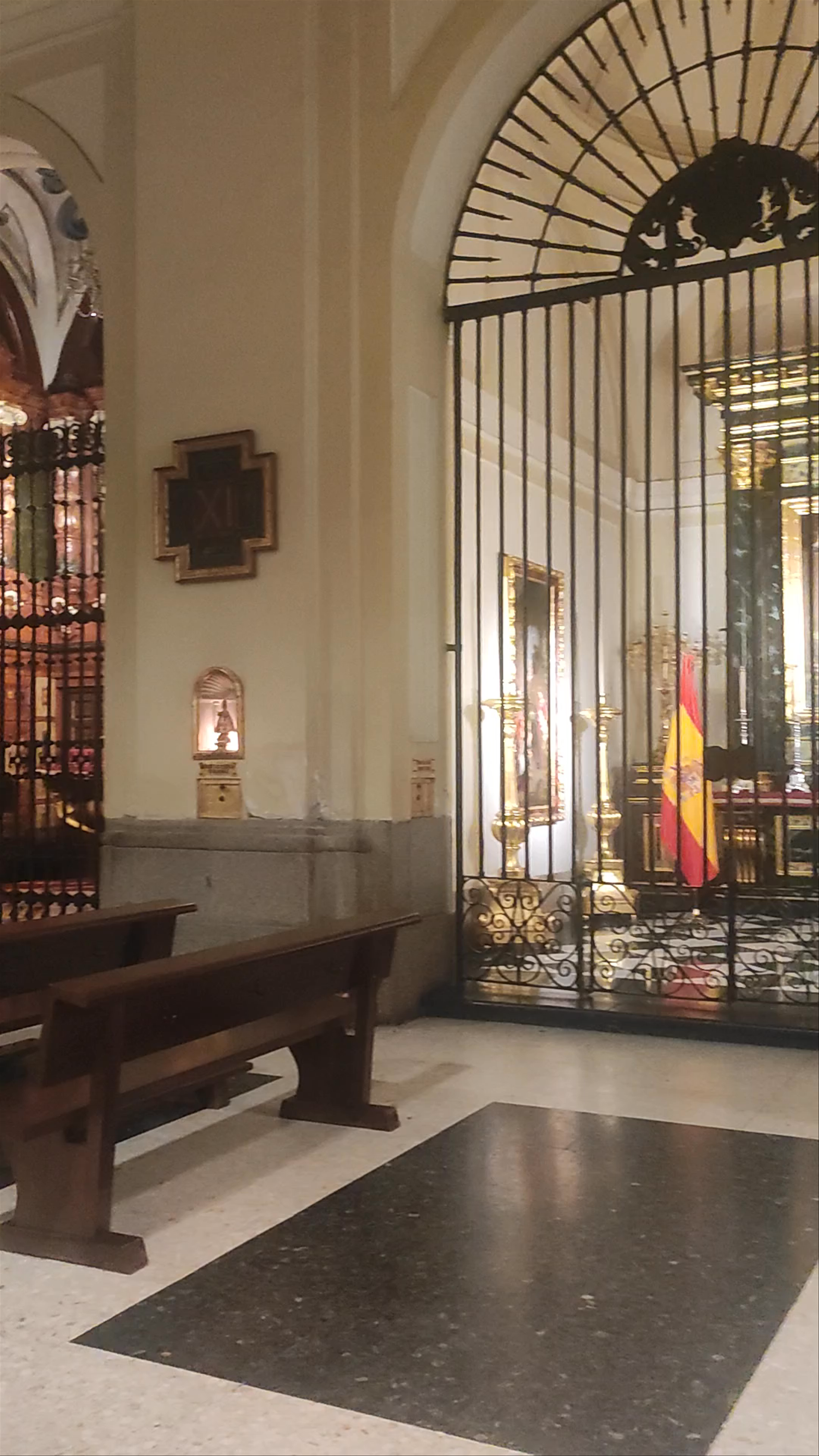 Sacred Moments Inside Parroquia de San Ginés in Madrid