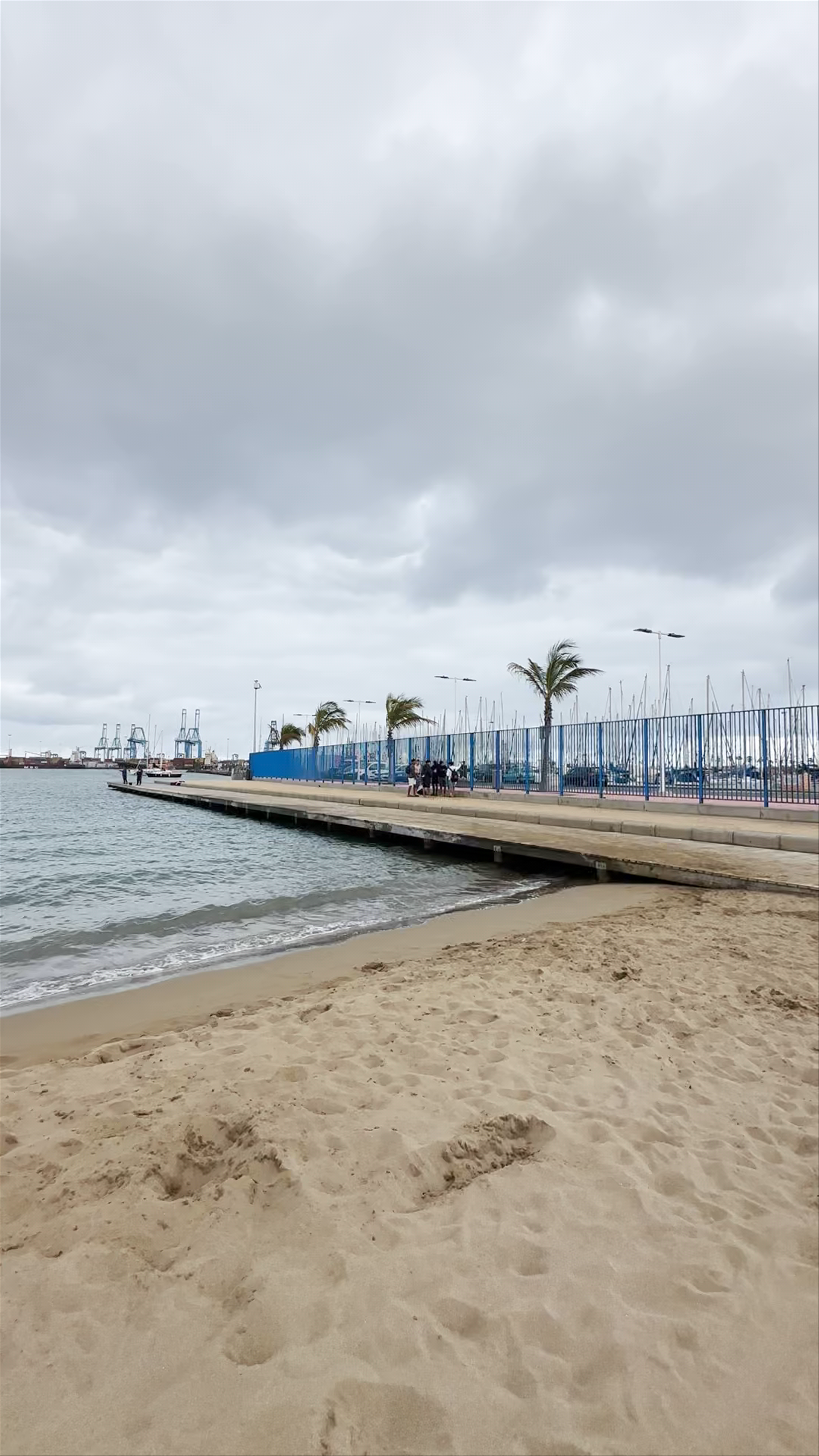 Beachscape at Playa de Las Alcaravaneras, Las Palmas de Gran Canaria