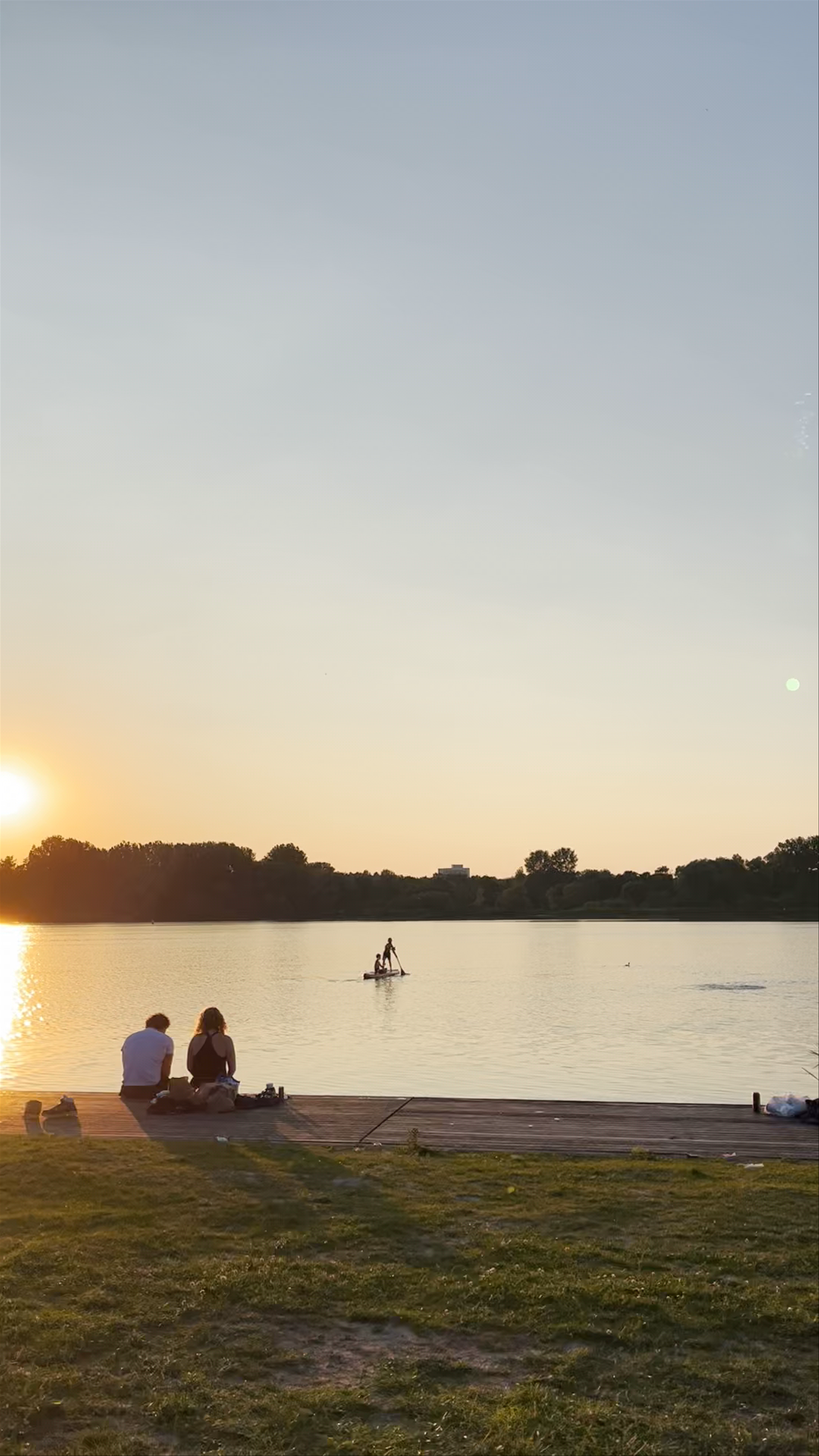 Golden Hour Serenity at Gaasperplas Strand, Amsterdam