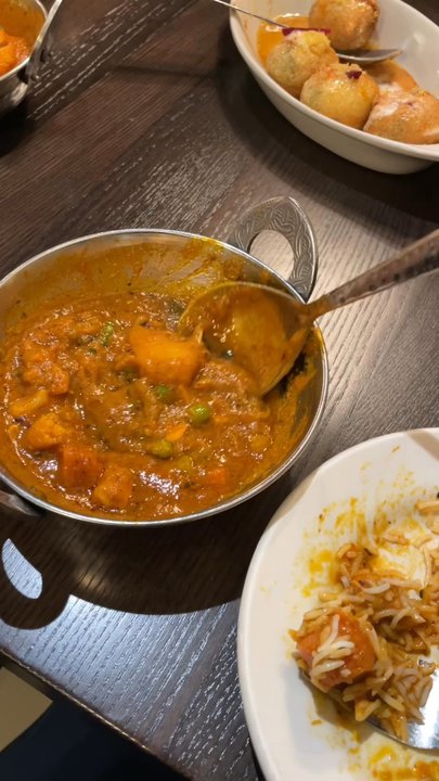 Clay Oven - Chicken Vegetable Curry + Dahi Puri + Chicken Vindaloo - Indian Near Me - Minneapolis, Minnesota