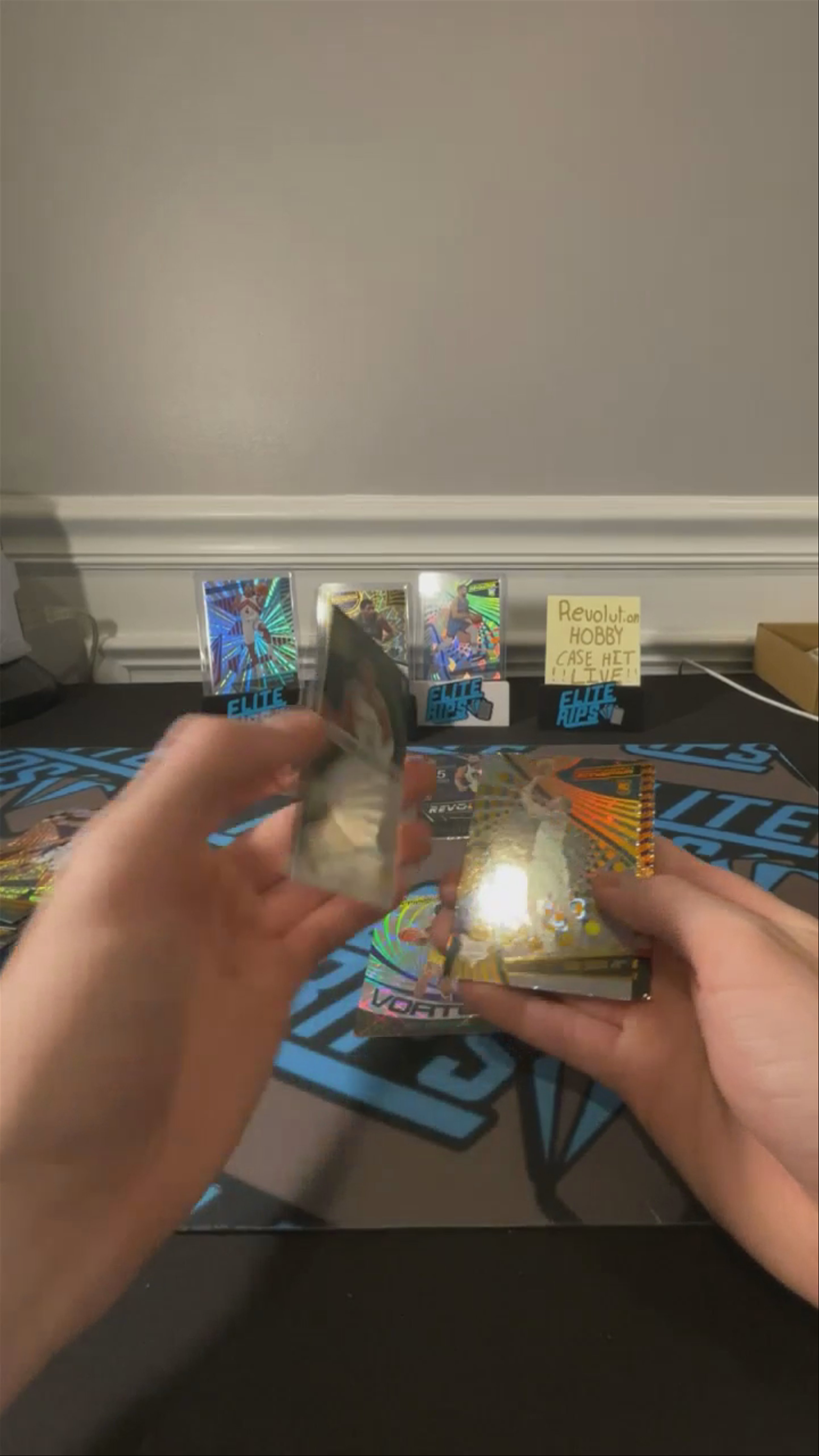 DOUBLE CASE HIT ONE PACK