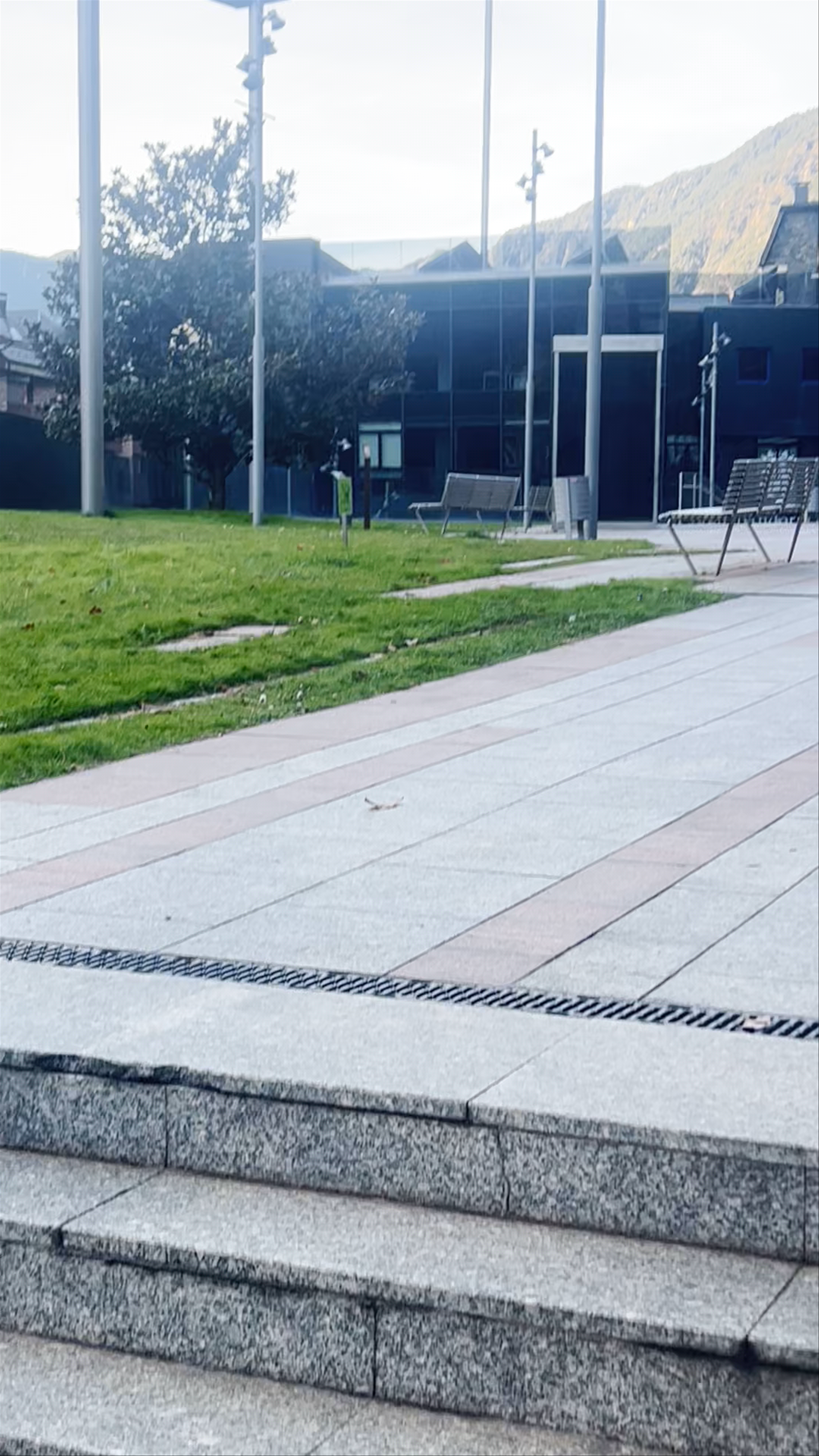 7 sculptures by Jaume Plensa