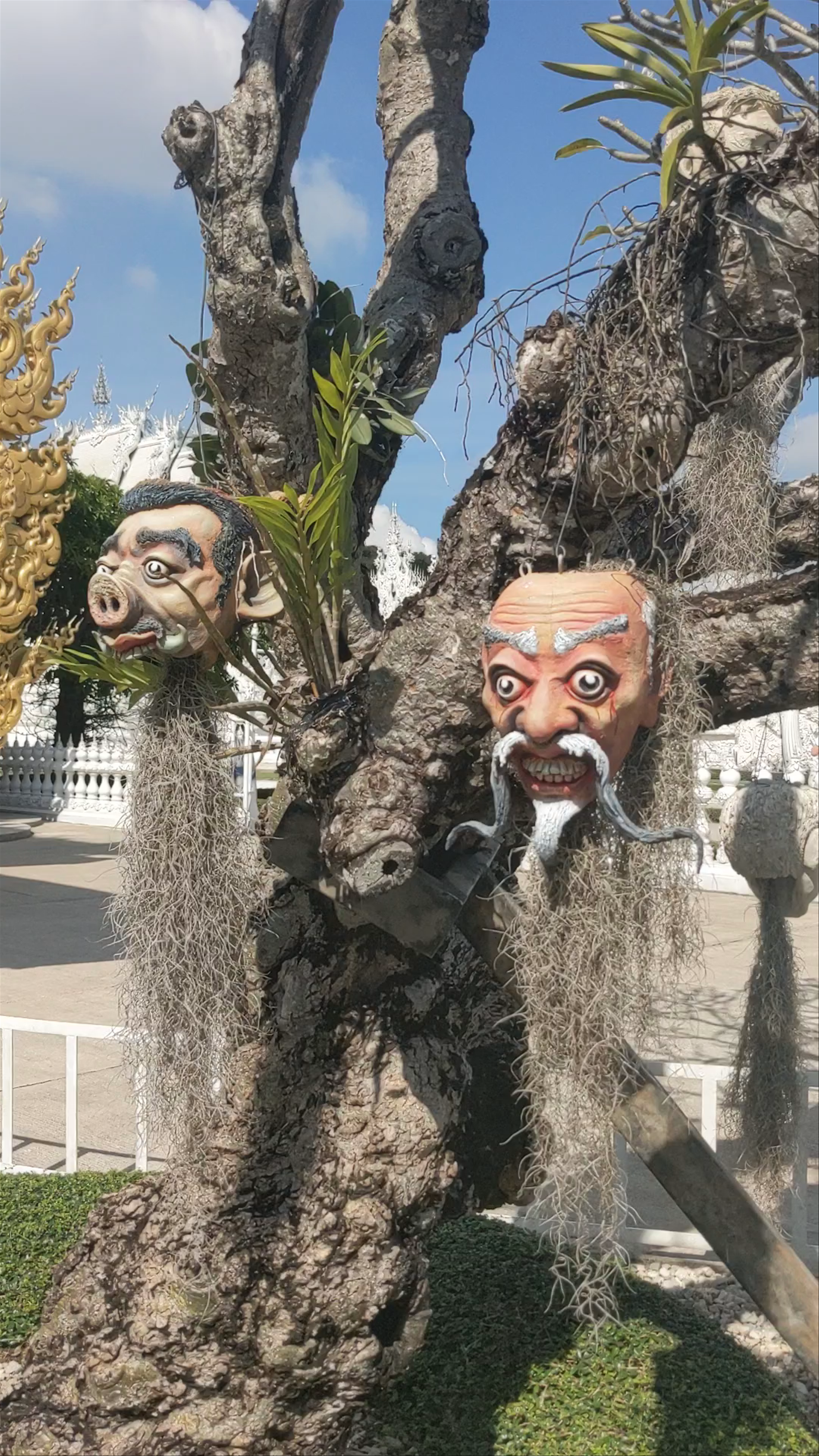 White Temple Workshop: Unveiling Mythical Sculptures in Chiang Rai