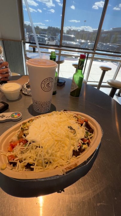 Chipotle Mexican Grill - Mexican Near Me - Hingham, Massachusetts
