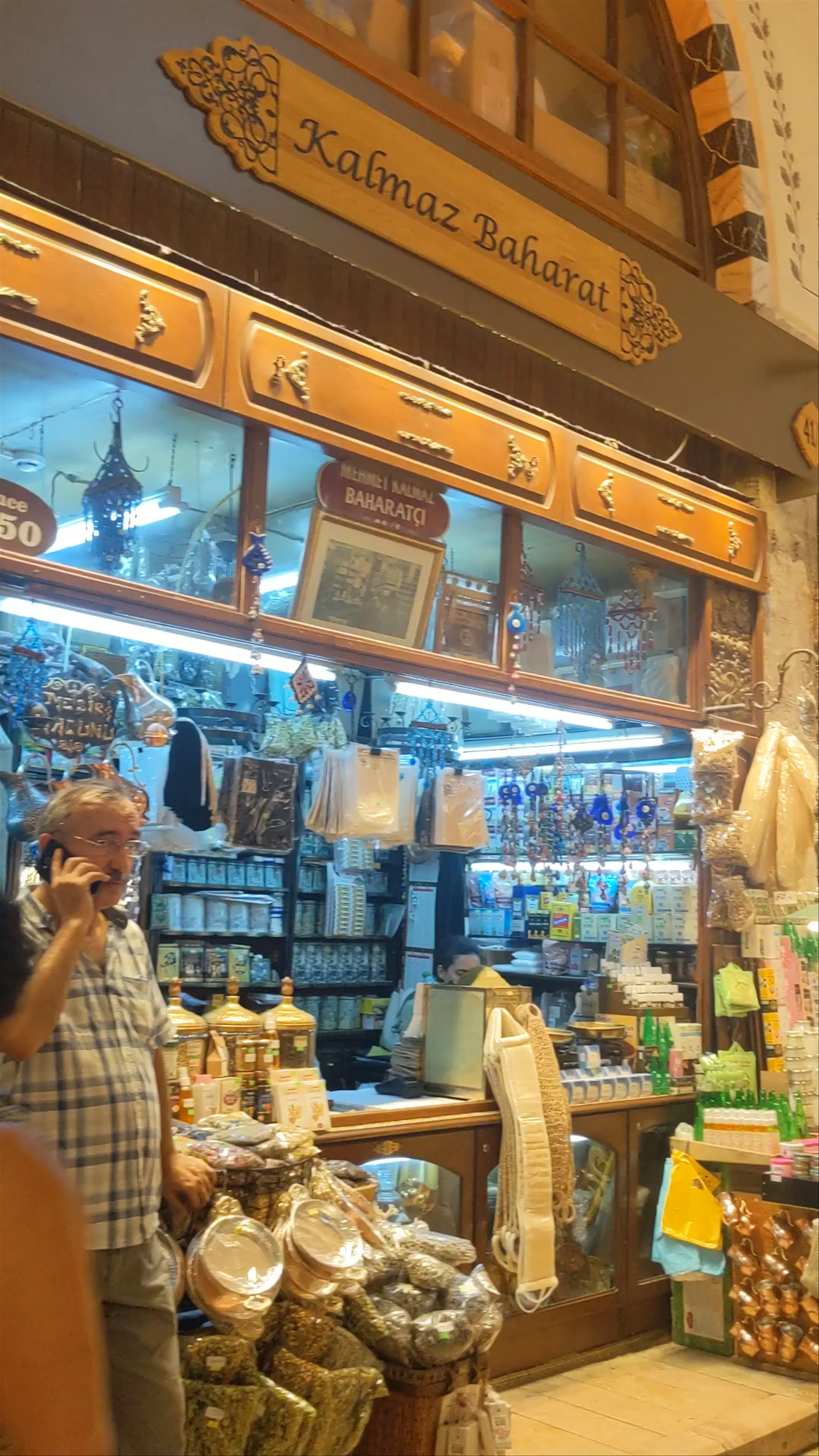 Rüstem Paşa, Egyptian Bazaar, Erzak Ambarı Sok., Fatih/İstanbul, Turkey