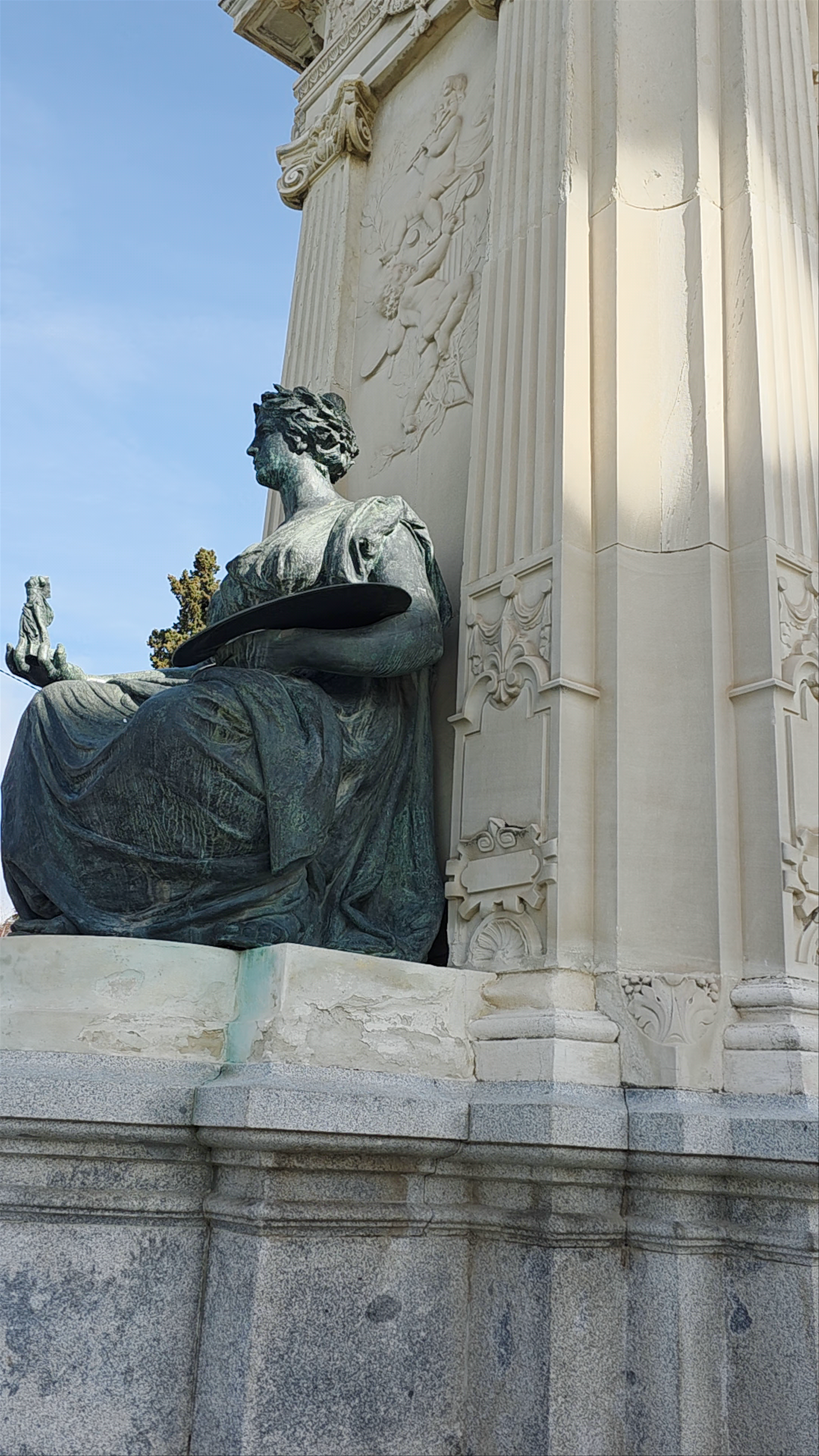 Monumento a Alfonso XII