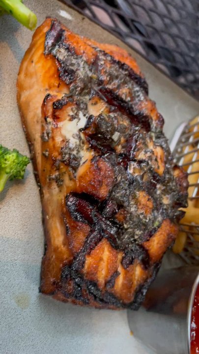Fifty Fifty Brewing - Grilled Salmon - very good - Breweries Near Me - Truckee, California