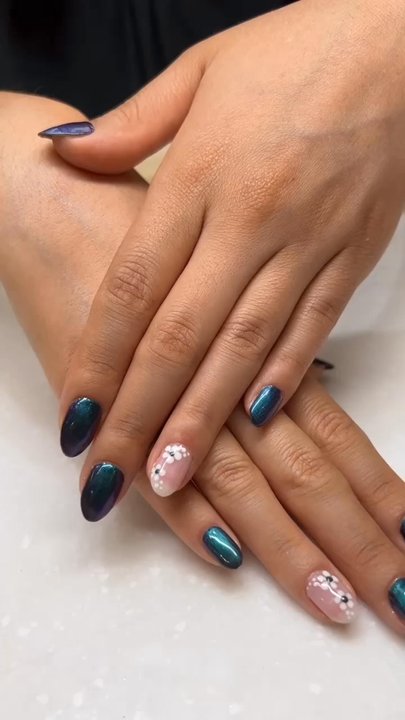 Bella Lash Nails And Spa - Nice design - Nail Salons Near Me - Newton, Massachusetts