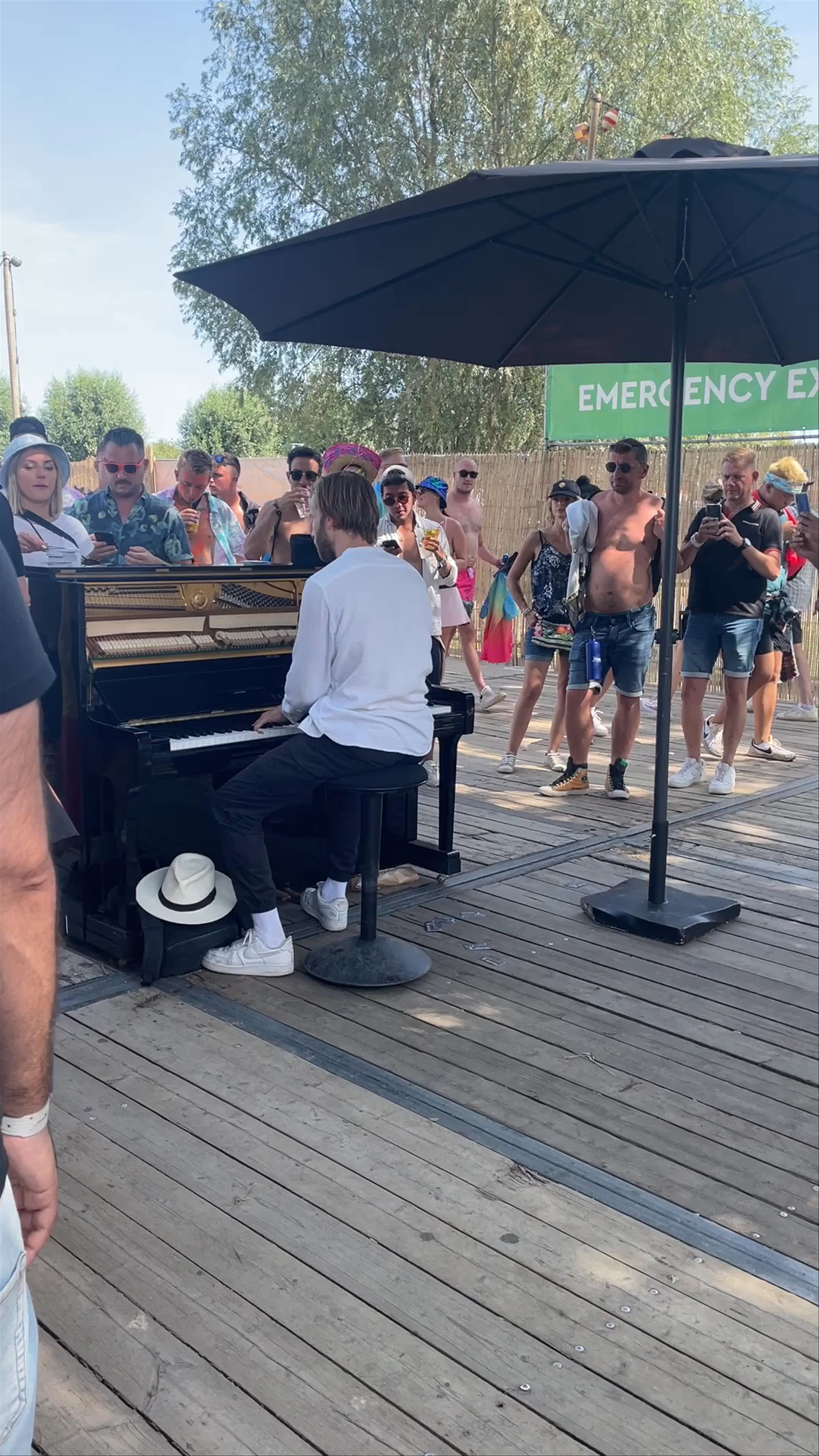 Tomorrowland mainstage