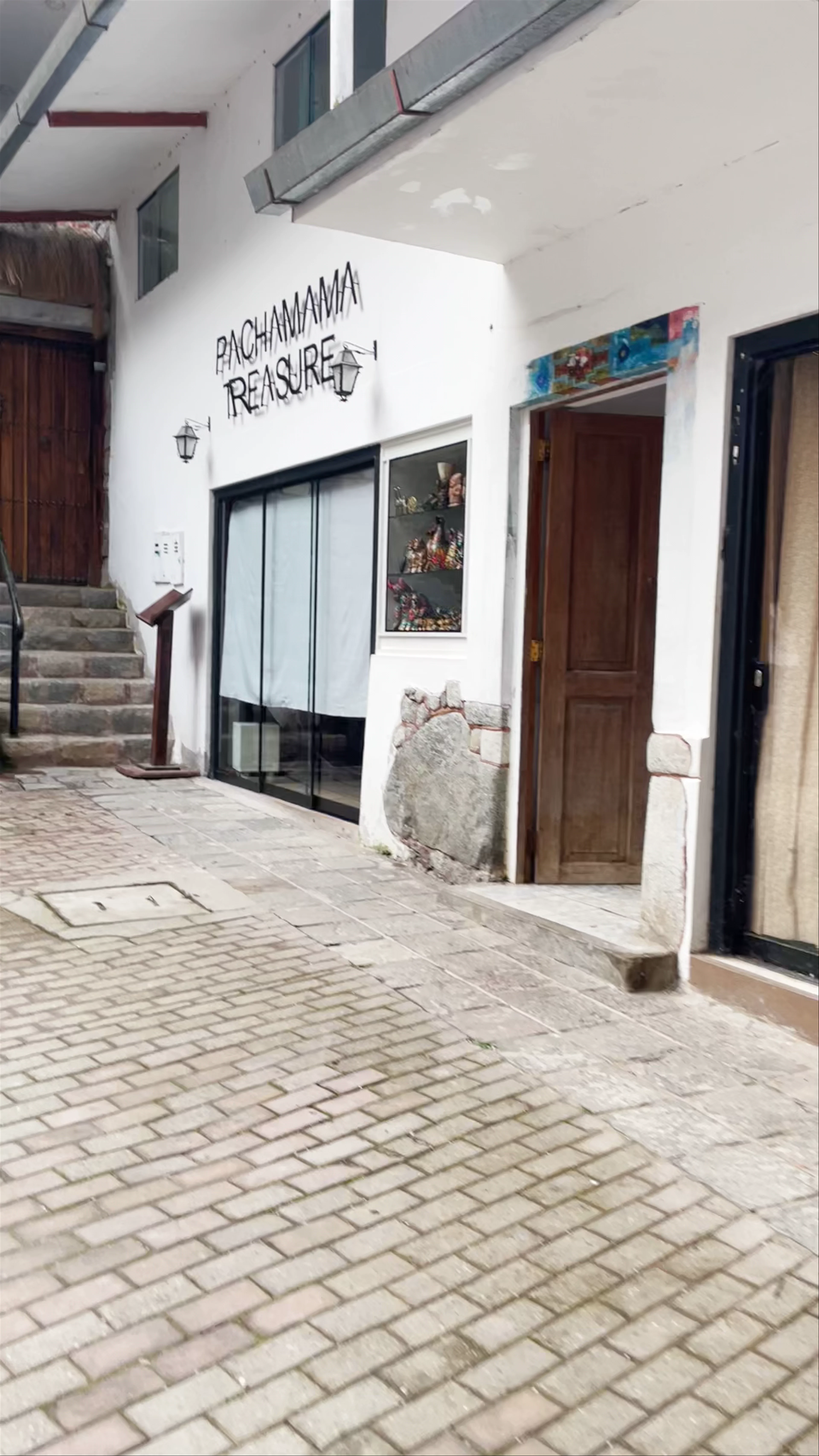 MAMAQOCHA, Avenue Pachacutec
