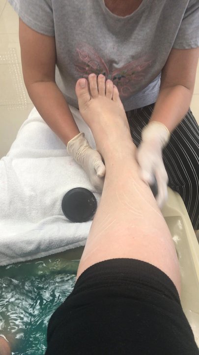 Tubi Nails - Yes maaaaaaam!!!! This place is gold! People are clean! Take their time with my pedicure and just feeling super spoiled right now! - Nail Salons Near Me - Glendale, Arizona