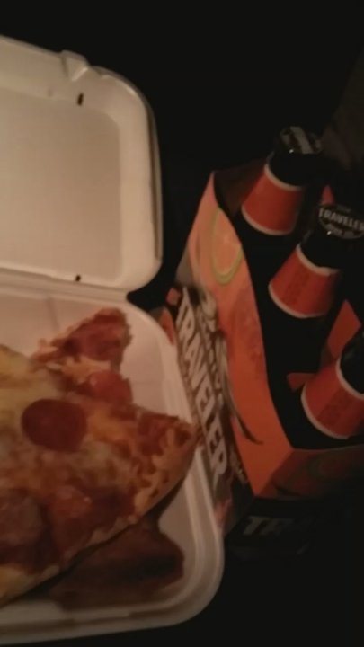 Trotta's Pizza Drive Thru - Quick dinner and added 6pack...Winning!!! - Pizza Near Me - Cincinnati, Ohio