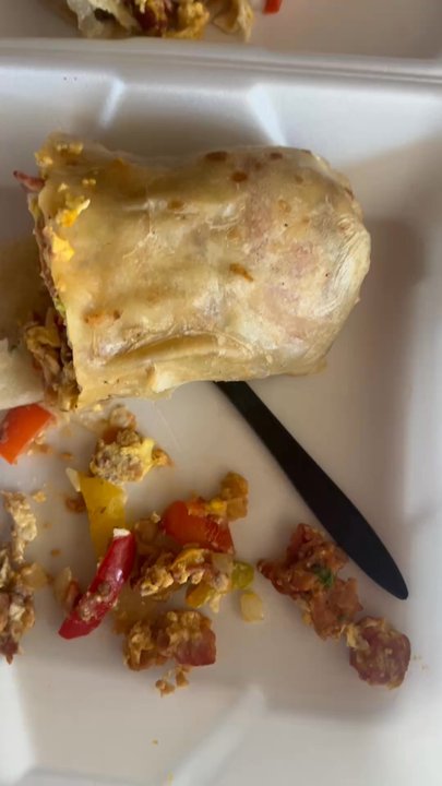 Amelias Mexican Kitchen - Meat in my veggie burrito :( I called 2x and they did not answer. I'm am pretty bummed :( - Mexican Near Me - Tucson, Arizona
