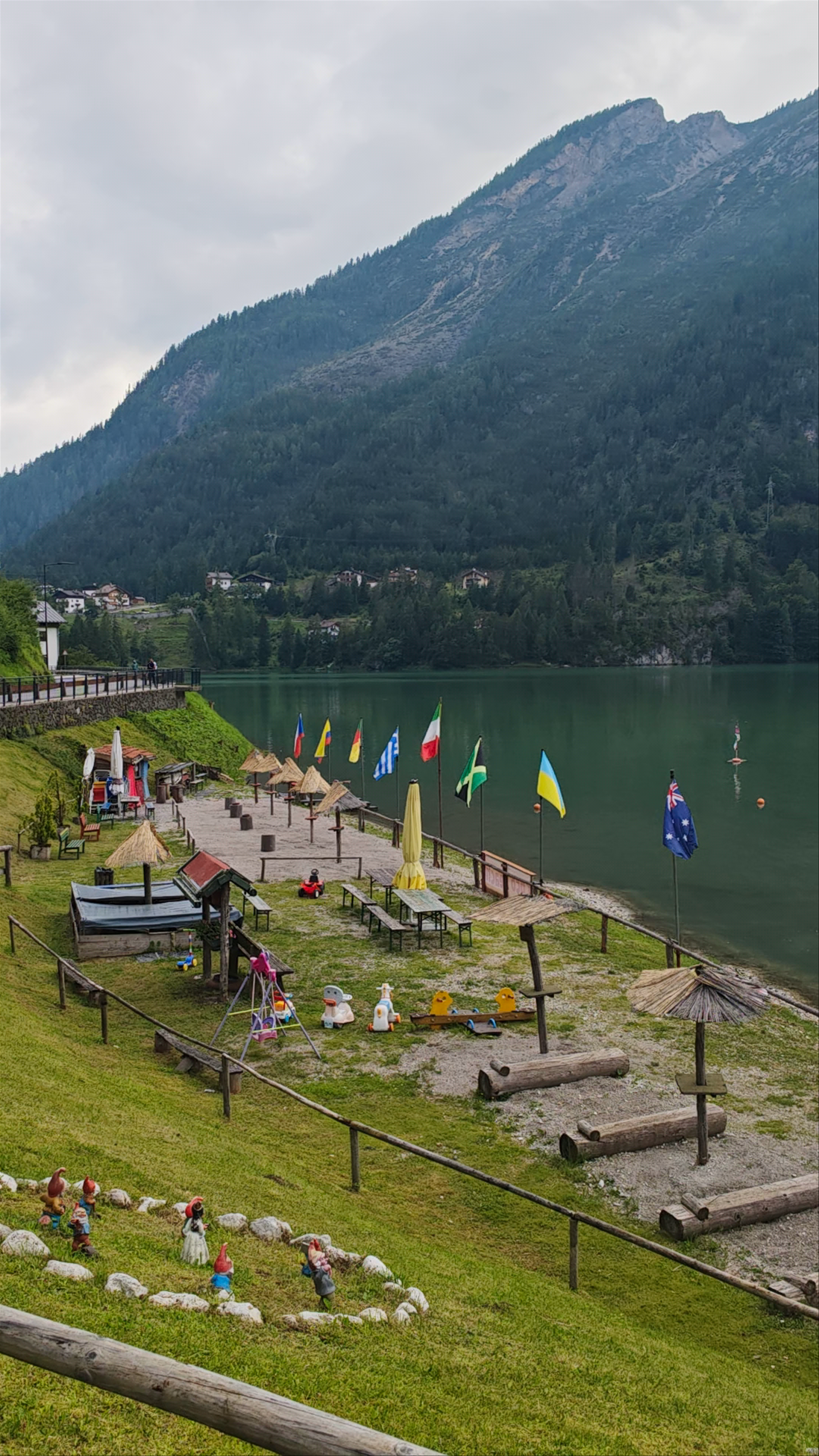 Alleghe Beach Chiosco Bar