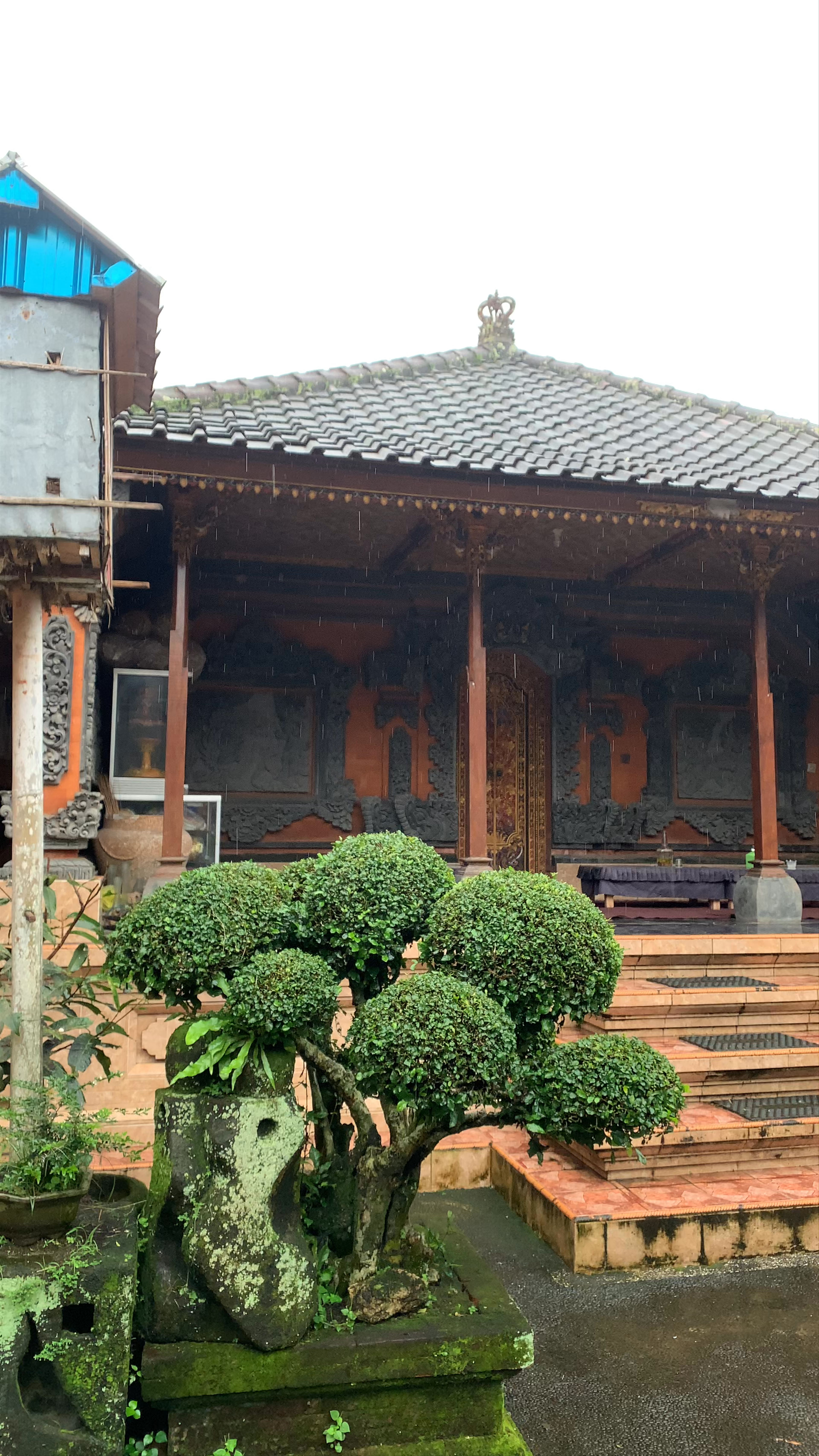 Warung Vengkung: A Rain-Kissed Traditional Balinese Gathering Spot