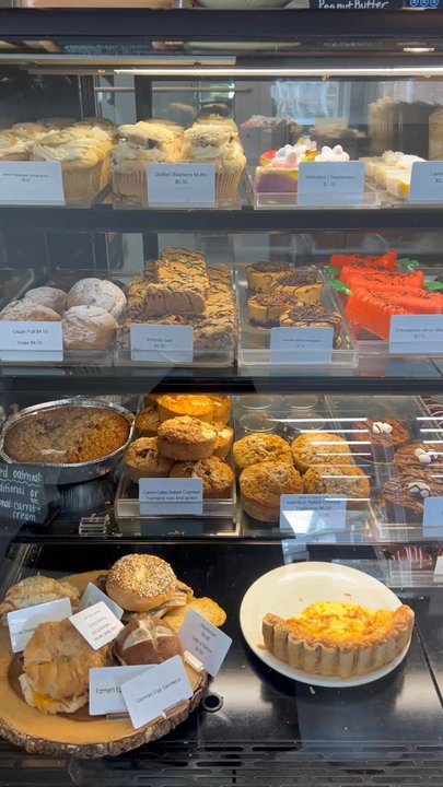 Desserts Etc  - I feel like a kid in a candy store, so many yummy choices - Desserts Near Me - Hershey, Pennsylvania