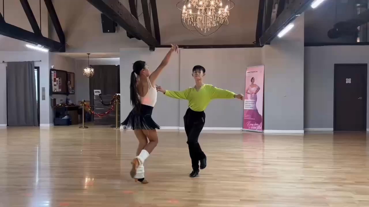Dance Around The Clock - Beautiful studio, elegant atmosphere, crystal chandeliers.Such a great place to dance -- highly recommend! - Dance Studios Near Me - Monrovia, California