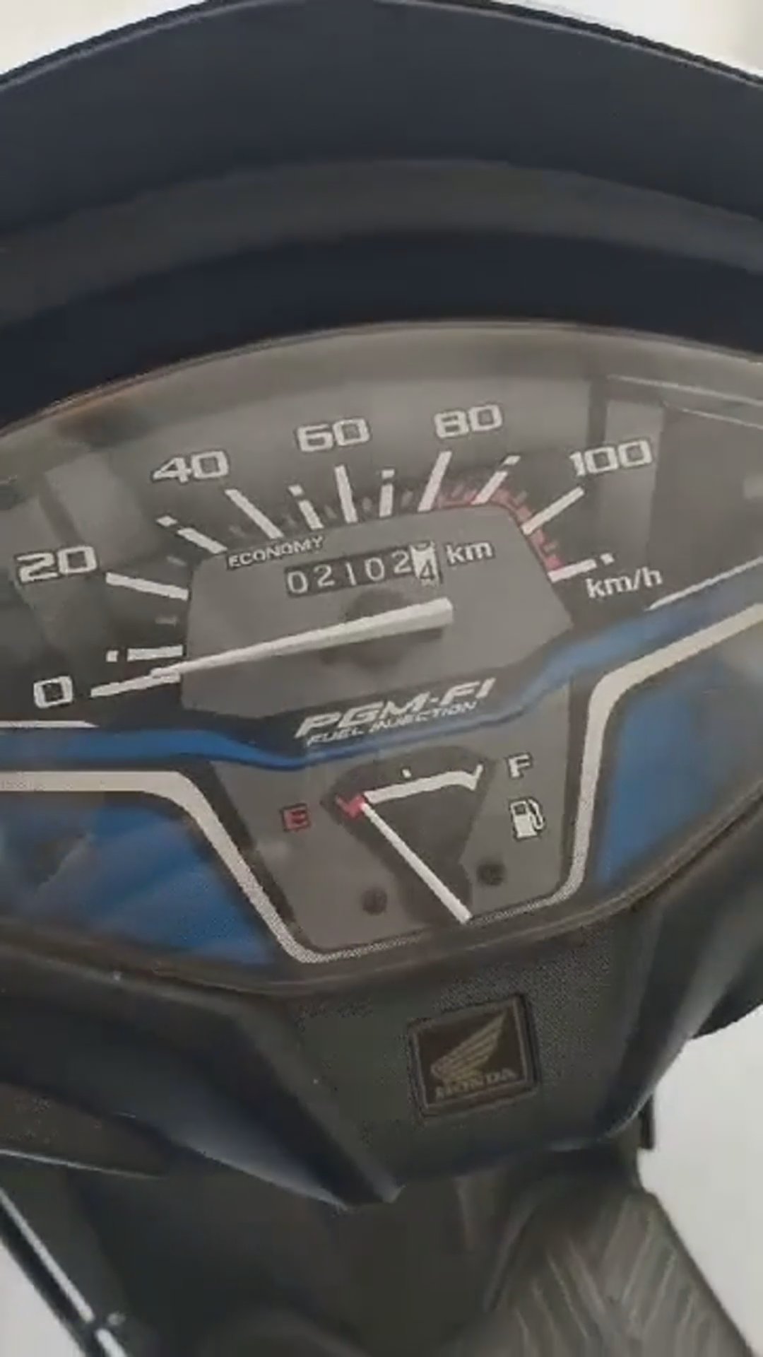 Walk-around video thumbnail