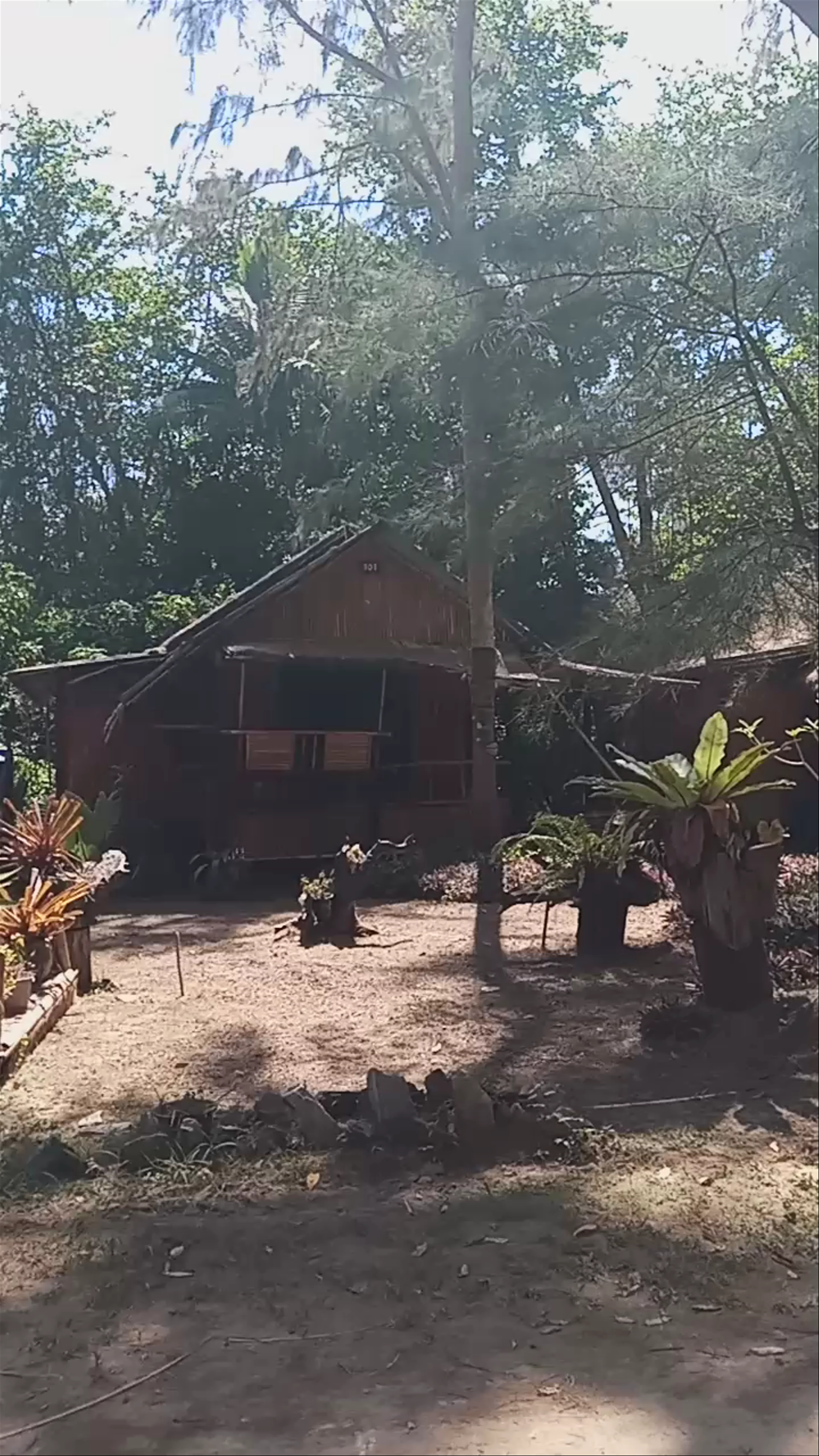 Eco Lanta Hideaway Beach Resort