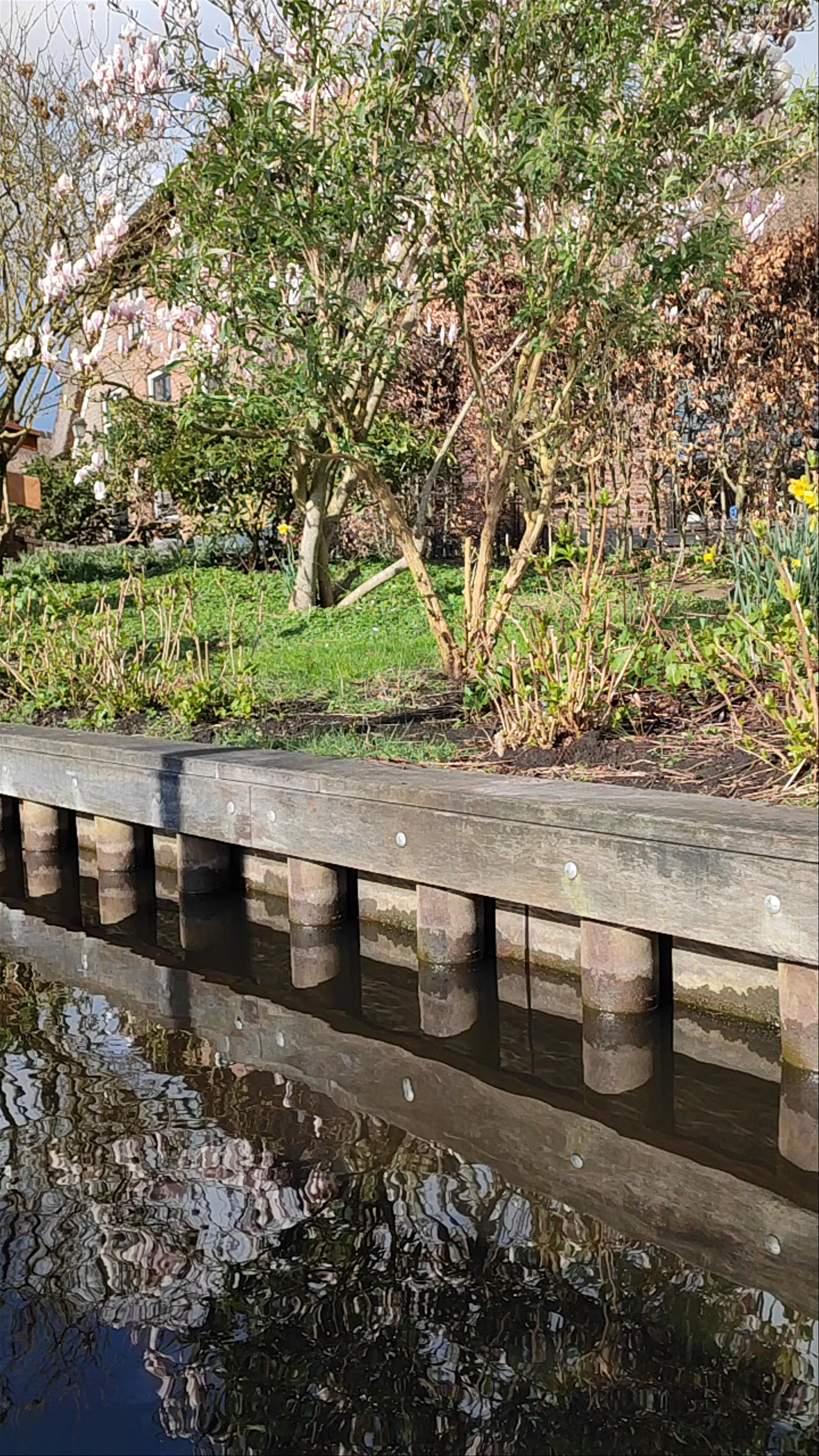 Giethoorn Eco Boat Rental & Tours