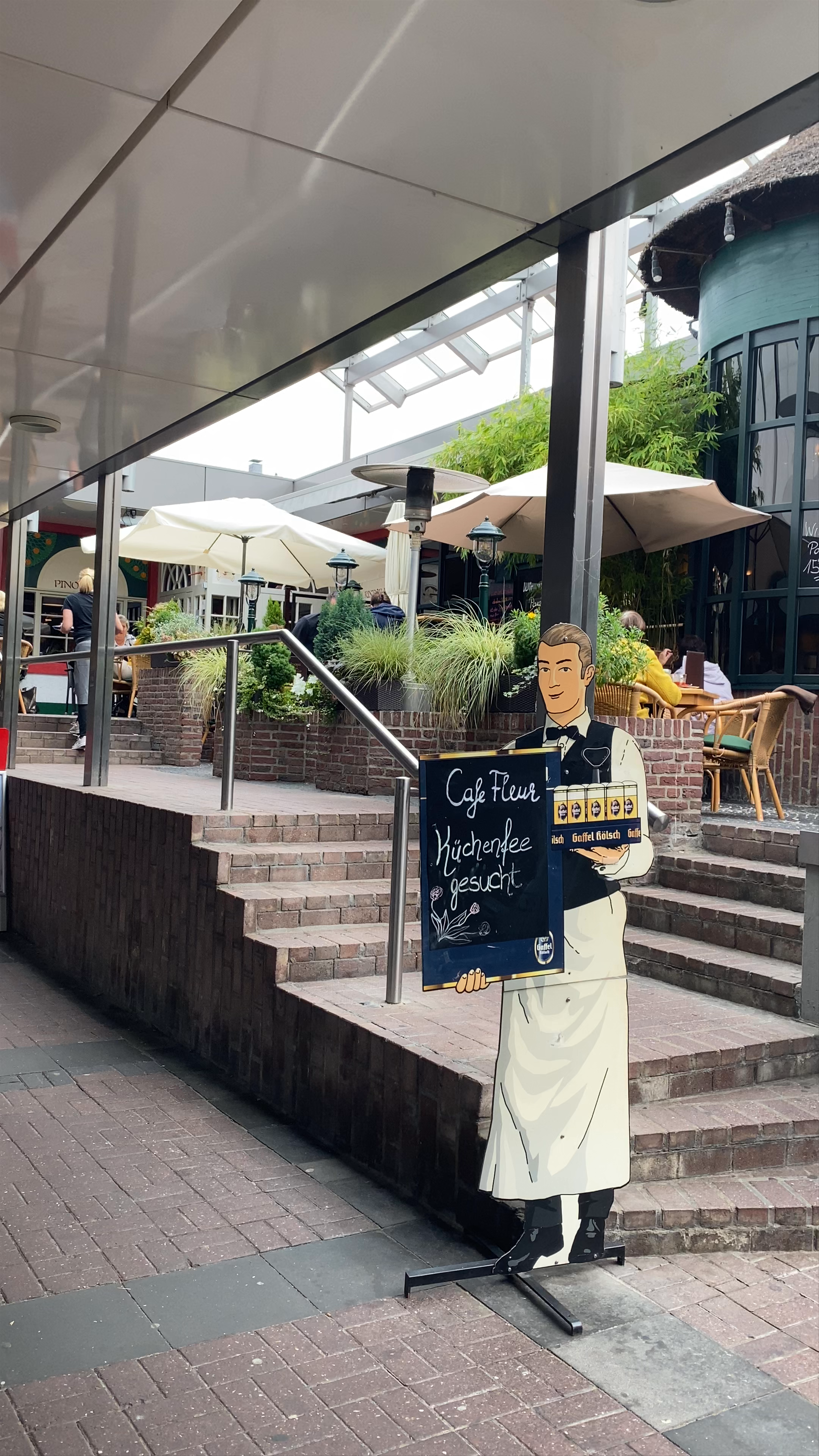 Charming Café Fleur: Hidden Gem in Jülich, Germany