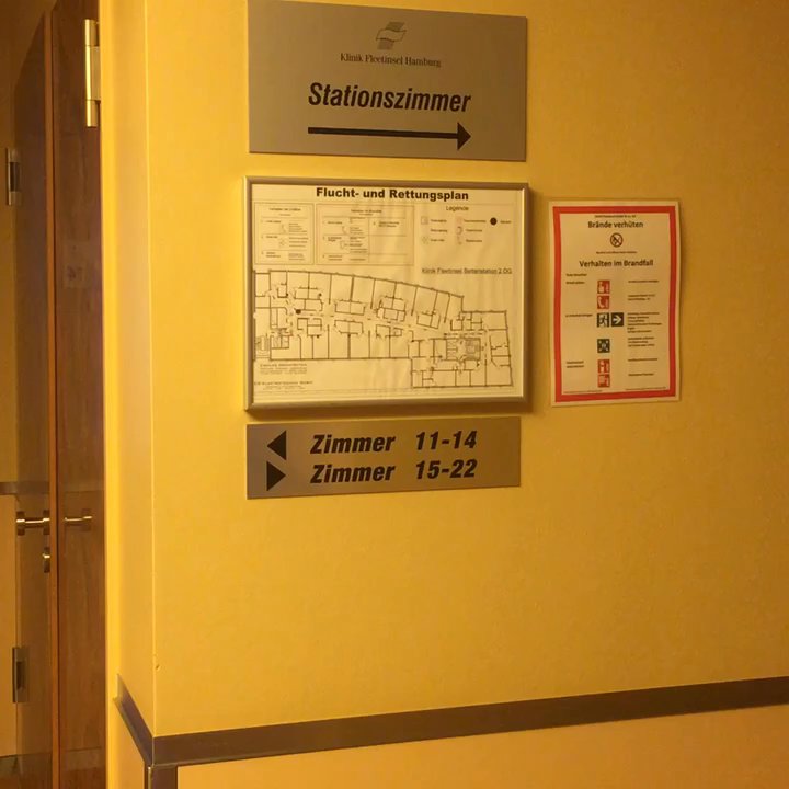 Klinik Fleetinsel - Zimmer - Hospitals Near Me - Hamburg, HH