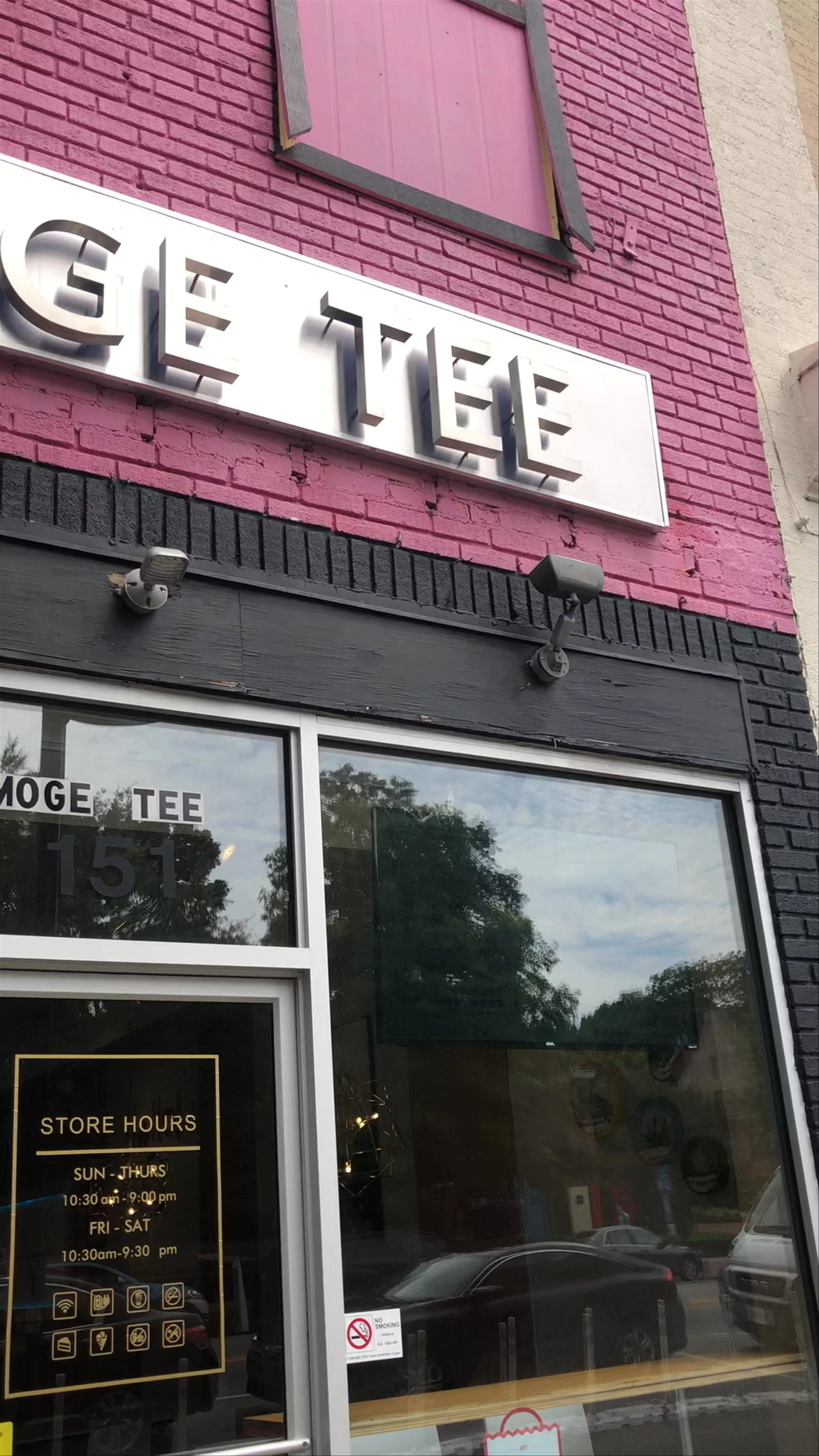 Moge Tee