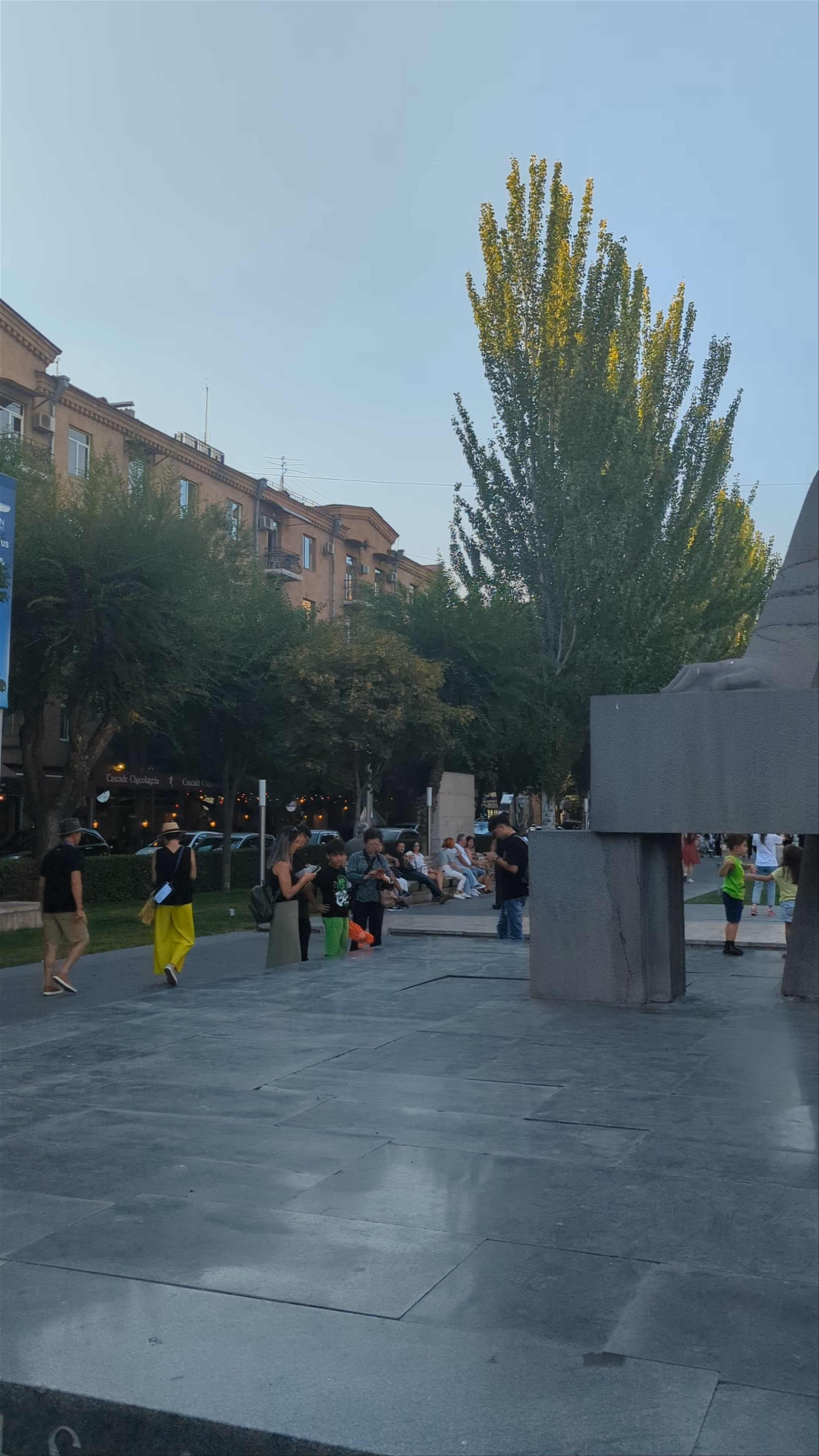 Alexander Tamanyan Statue