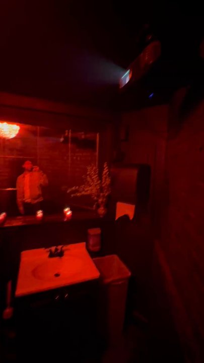 Donna’s - Bathroom - Bars Near Me - Seattle, Washington