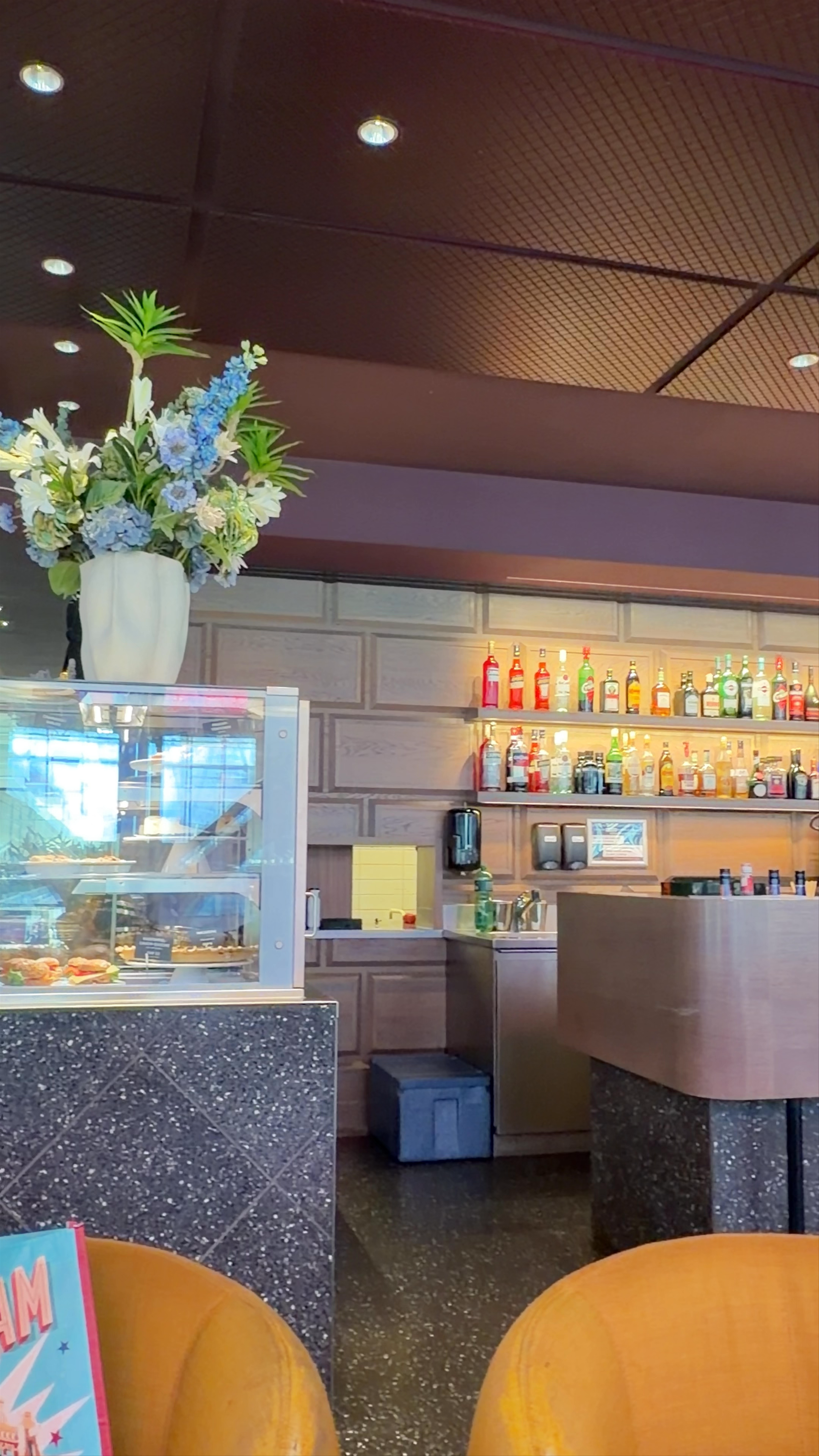 TIME Lounge
