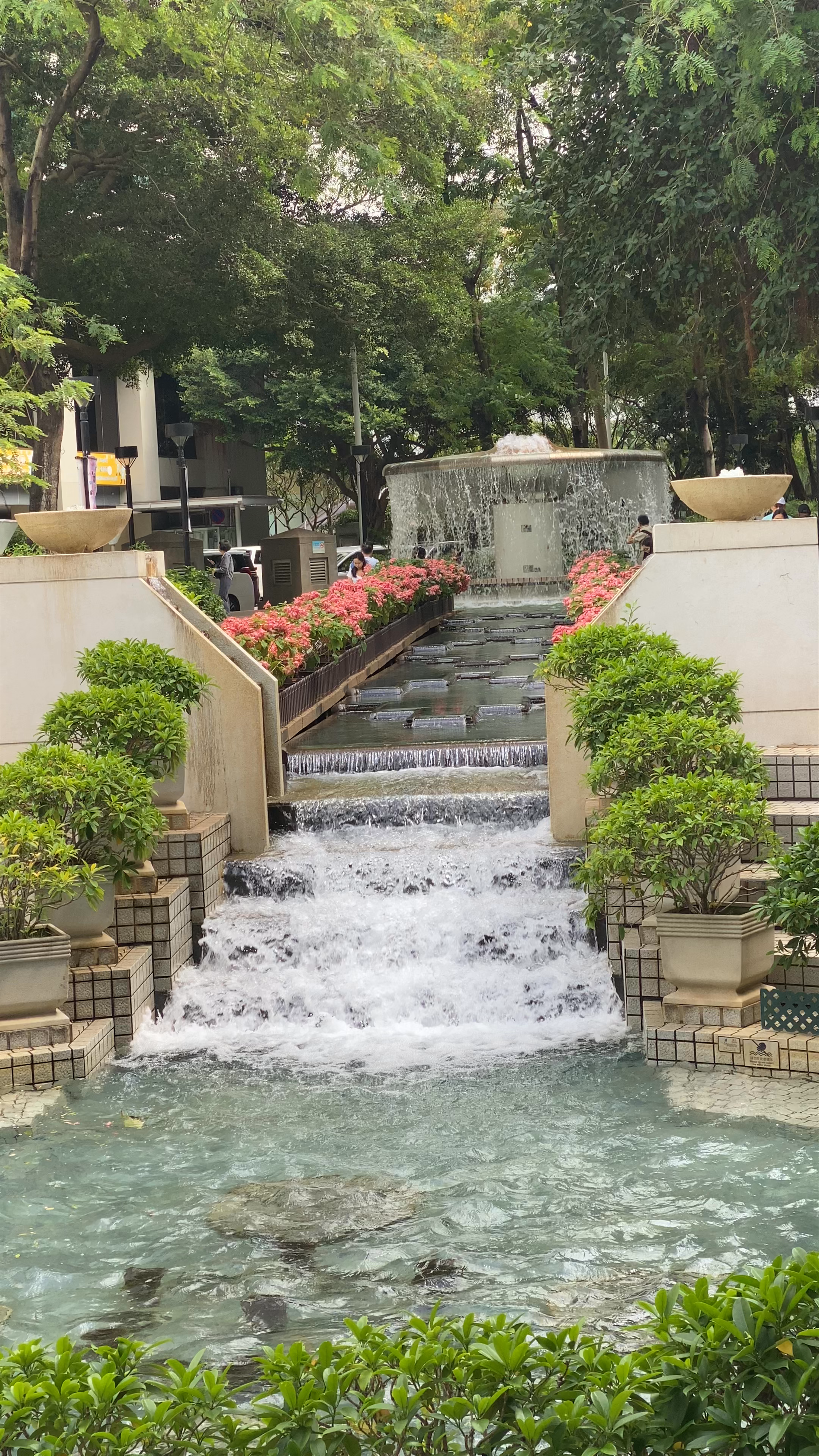 Fountain Plaza