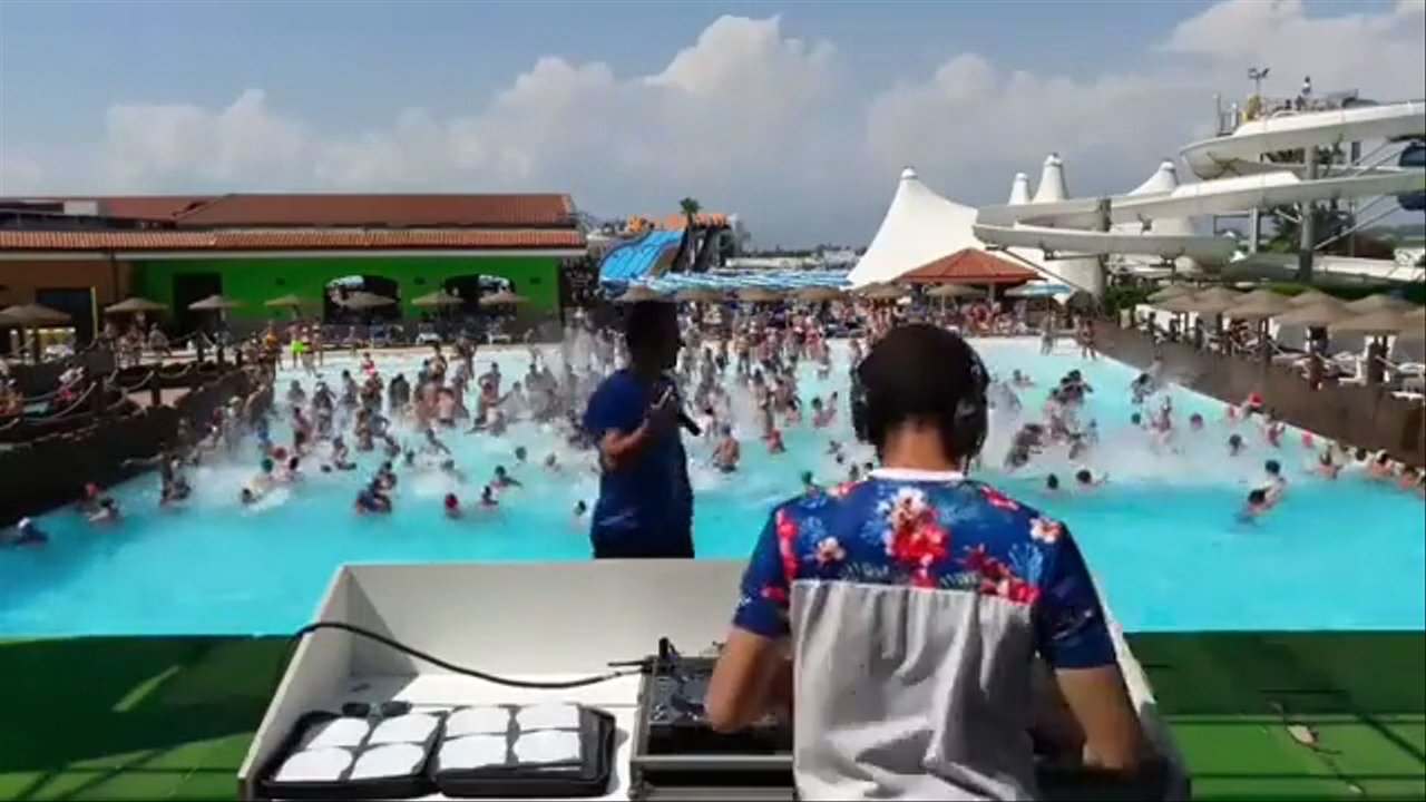 DJ Crescendo - Pool Party - video