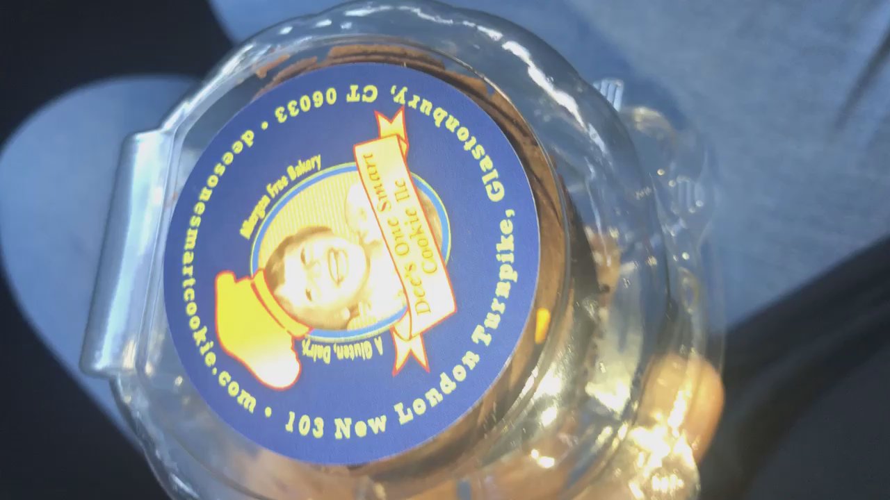 Dee's One Smart Cookie - Bakeries Near Me - Glastonbury, Connecticut