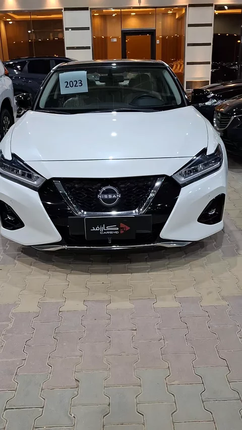Nissan Maxima SV 2023