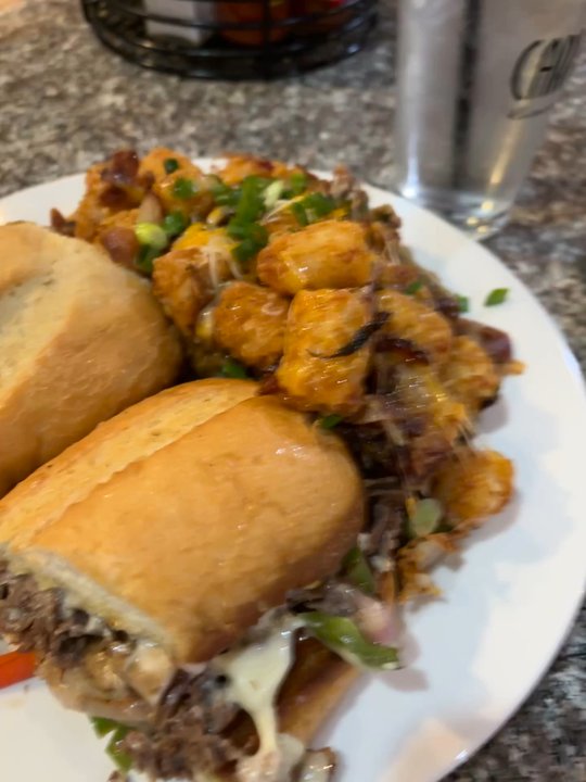 Carrs Restaraunt - American Near Me - Lakewood, Washington