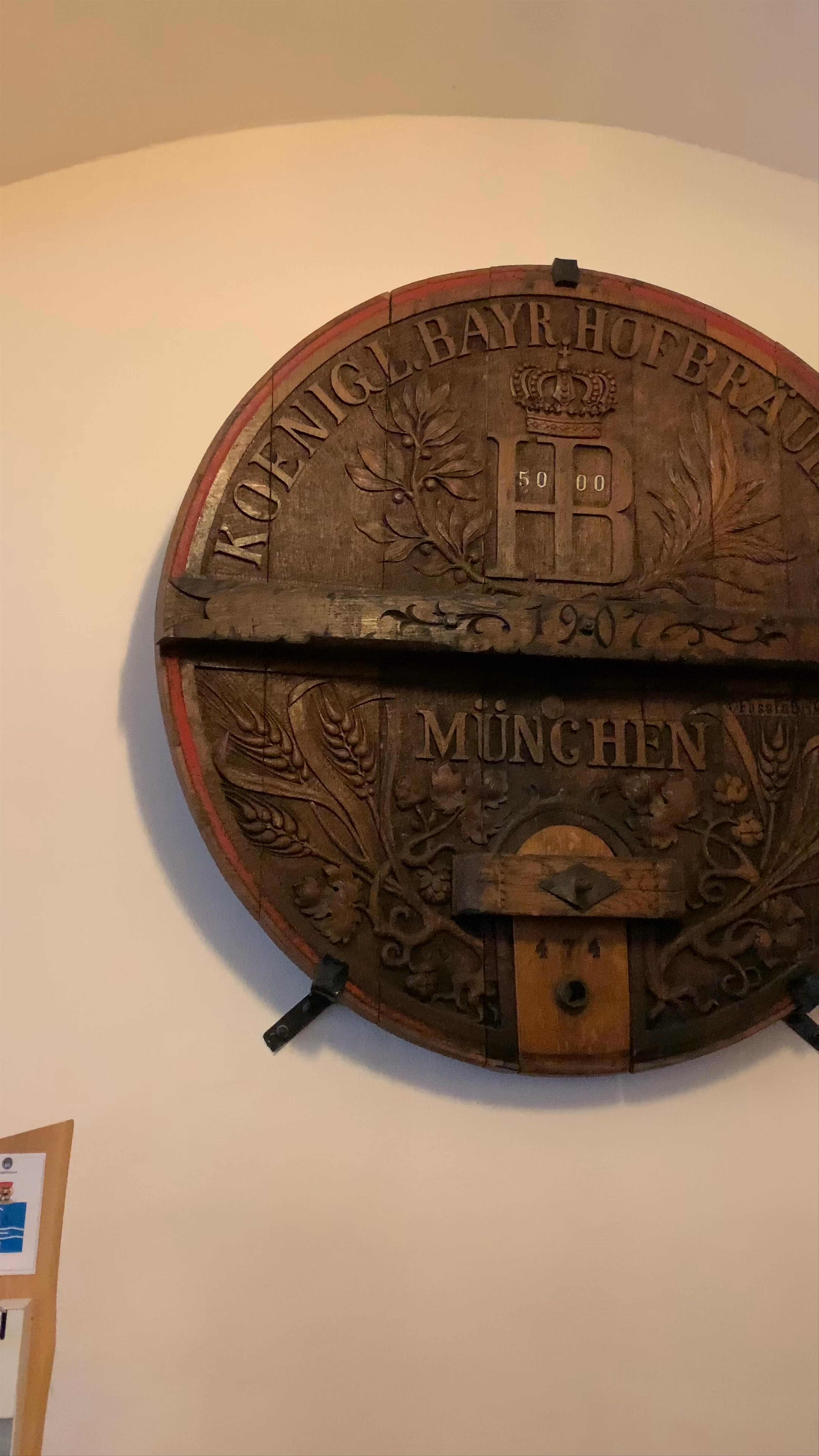 Hofbräuhaus München: Bavarian Tradition & Joy in the Heart of Munich
