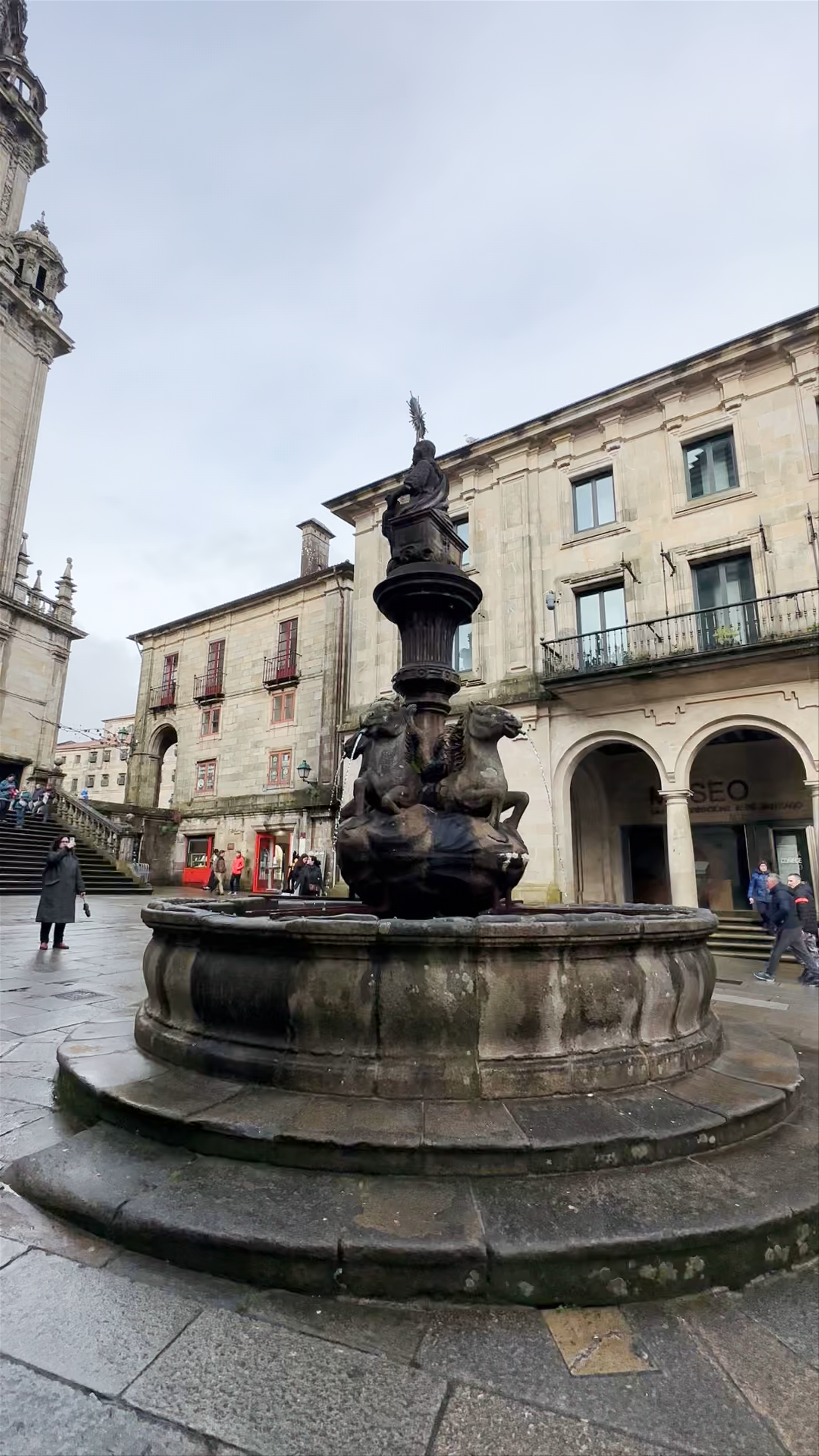 Fonte dos Cabalos: Historic Fountain Charm in Santiago de Compostela