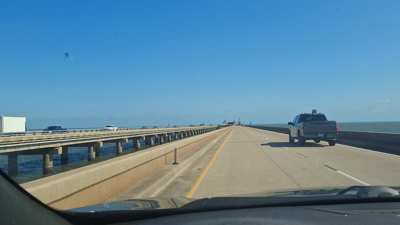 Causeway Bridge - Landmarks & Historical Buildings Near Me - Metairie, Louisiana