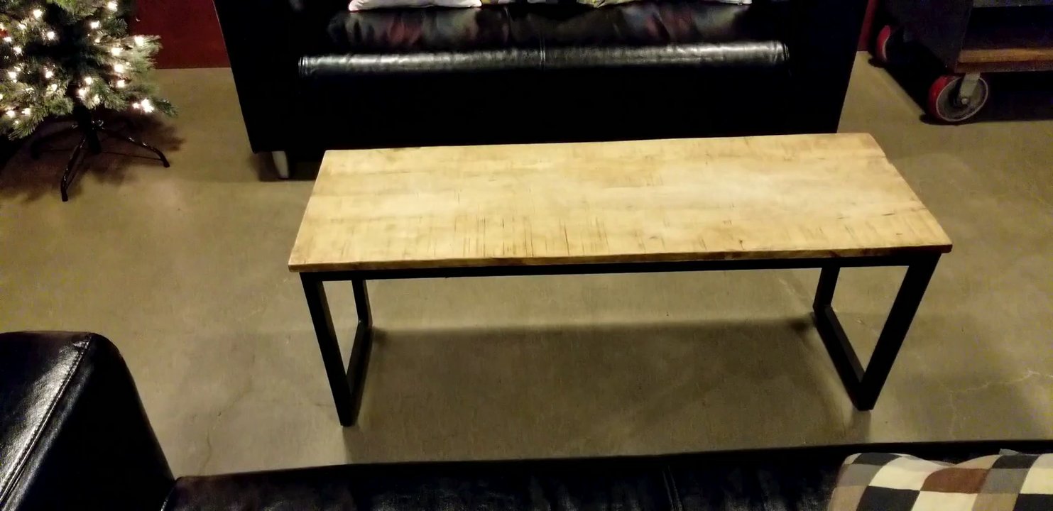 Neighbours Table - It's a beautiful day in this Coffee nook - Coffee & Tea Near Me - Portland, Oregon