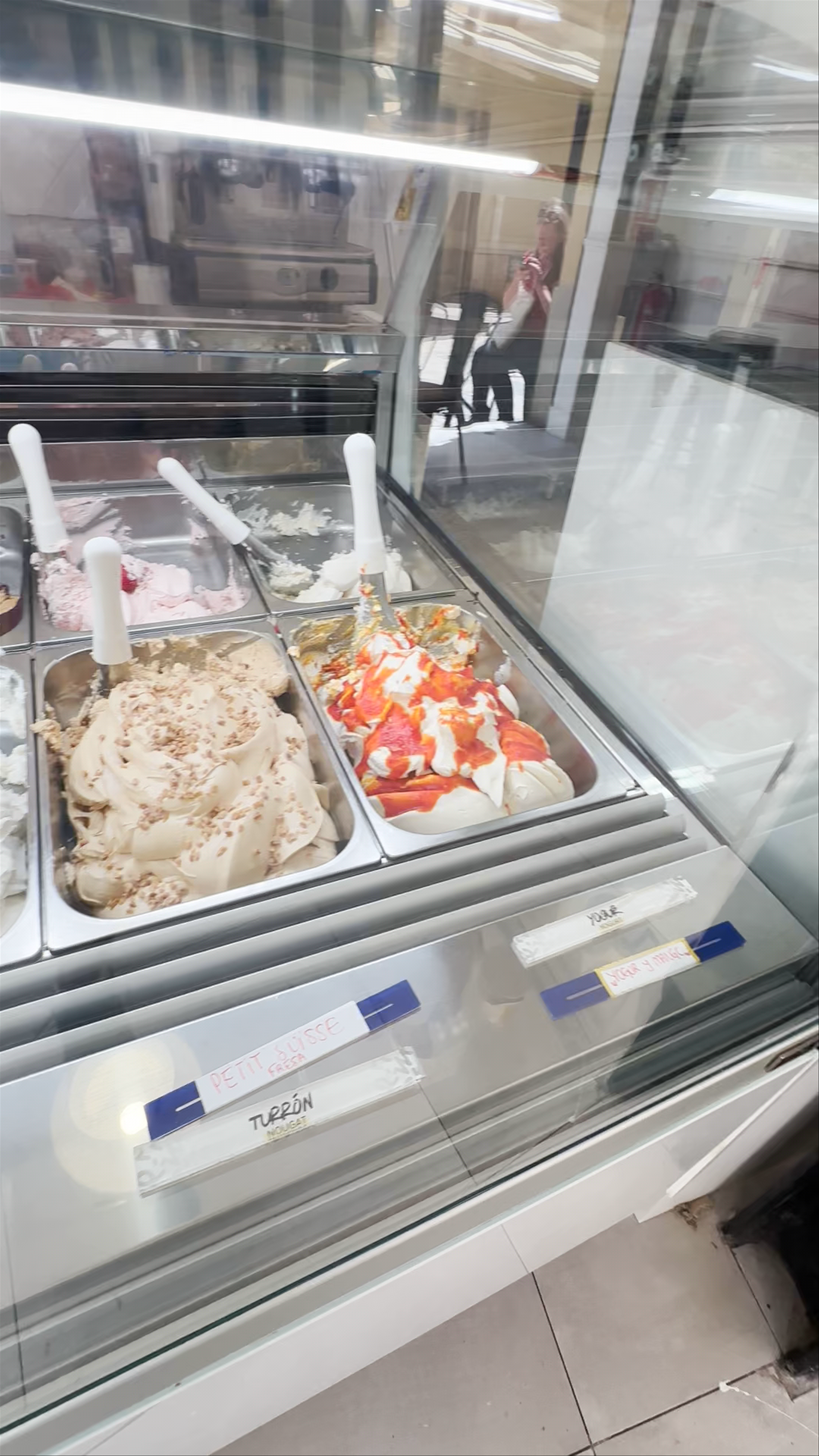Gelato Delights at Martonela Calle Granada, Málaga