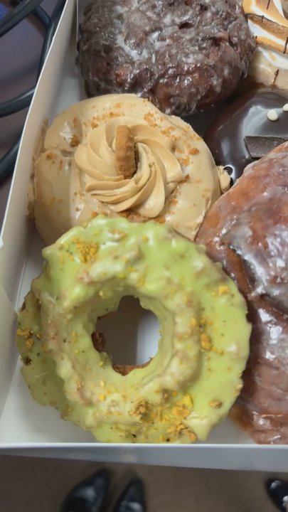 Sweet Circle - Donuts Near Me - Elmhurst, Illinois