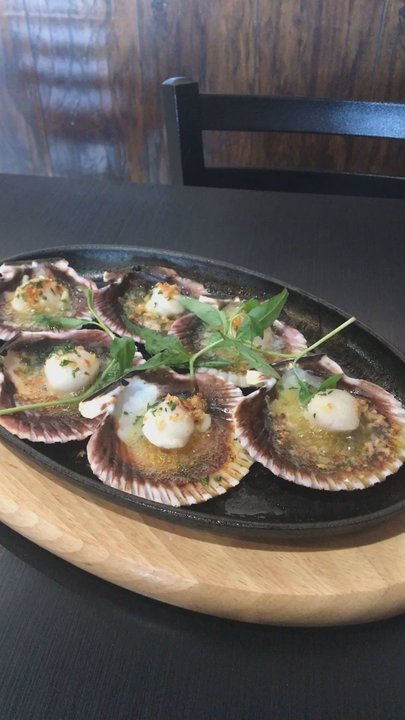 Thaitanic Kitchen - Scallops with garlic butter sauce - Thai Near Me - Tempe, Arizona