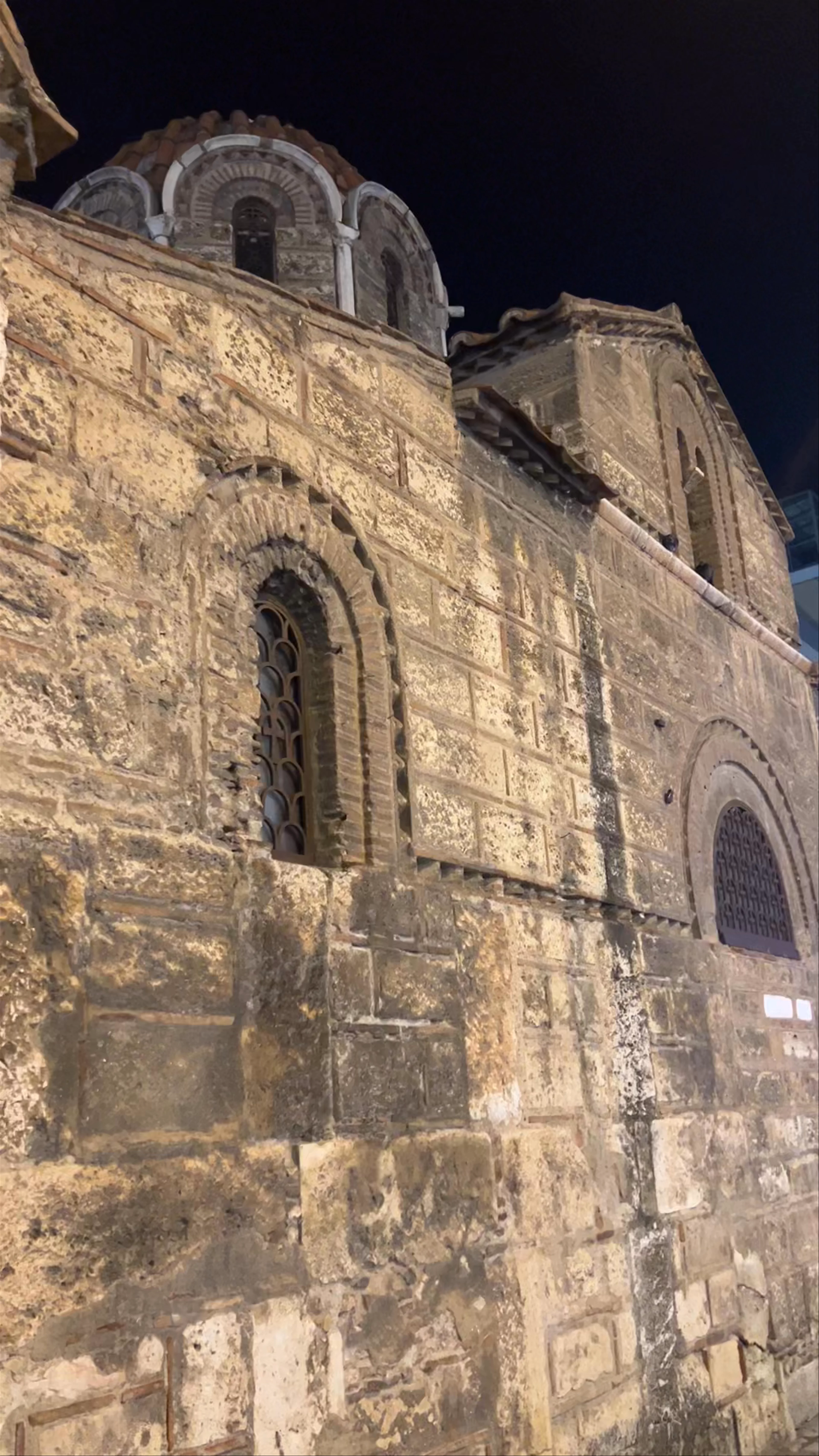 Ιερός Πανεπιστημιακός Ναός Εισοδίων της Θεοτόκου (Καπνικαρέα)