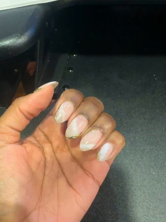Bicolor Nail Studio - Nail Salons Near Me - Beverly Hills, California