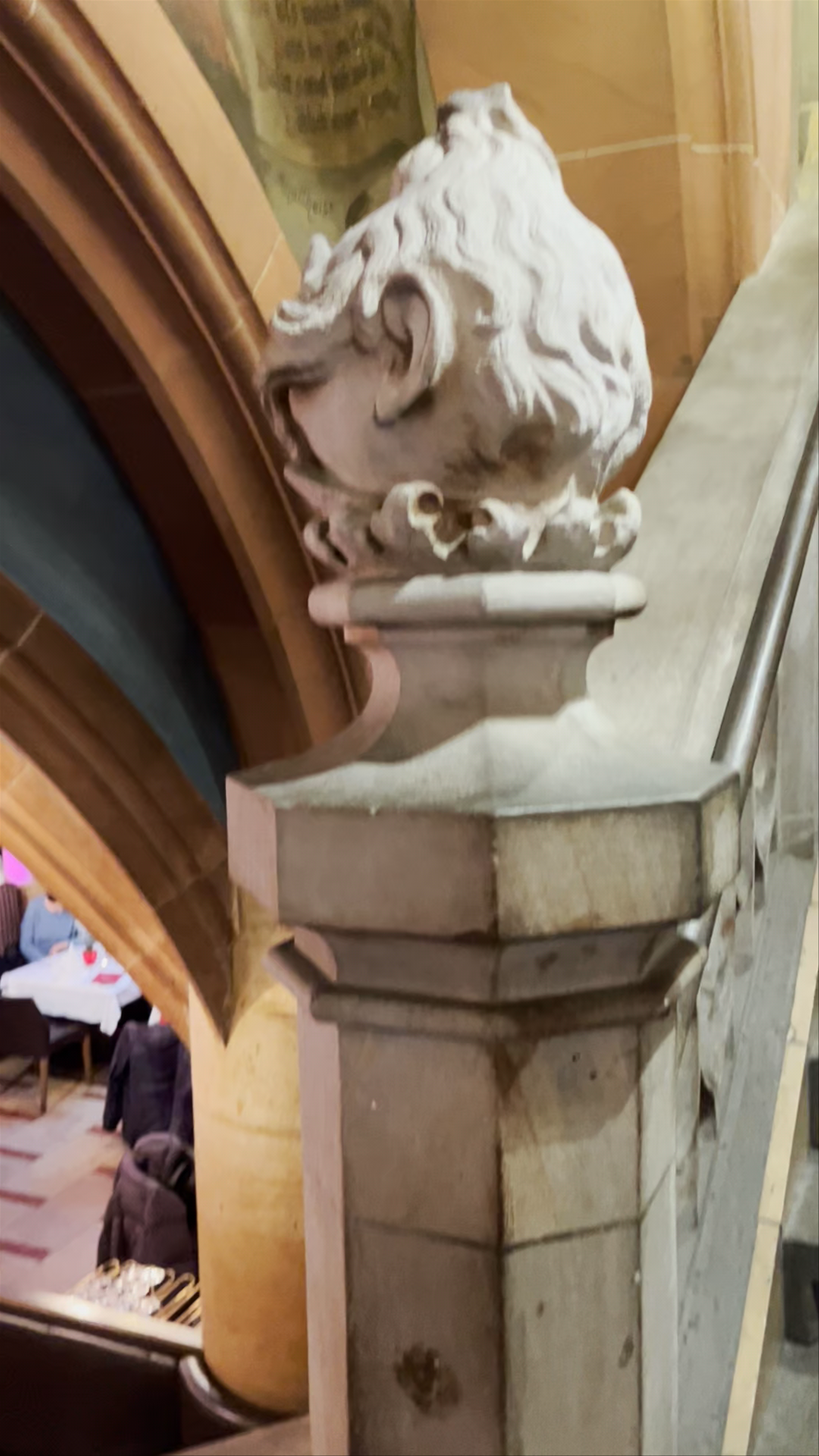 Ratskeller München: Historic Dining beneath Munich’s Marienplatz
