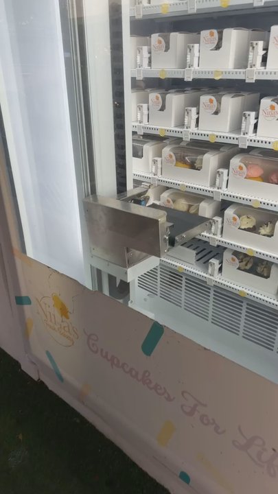 Nina's Fresh Bakery - Vending machine! - Bakeries Near Me - Jupiter, Florida