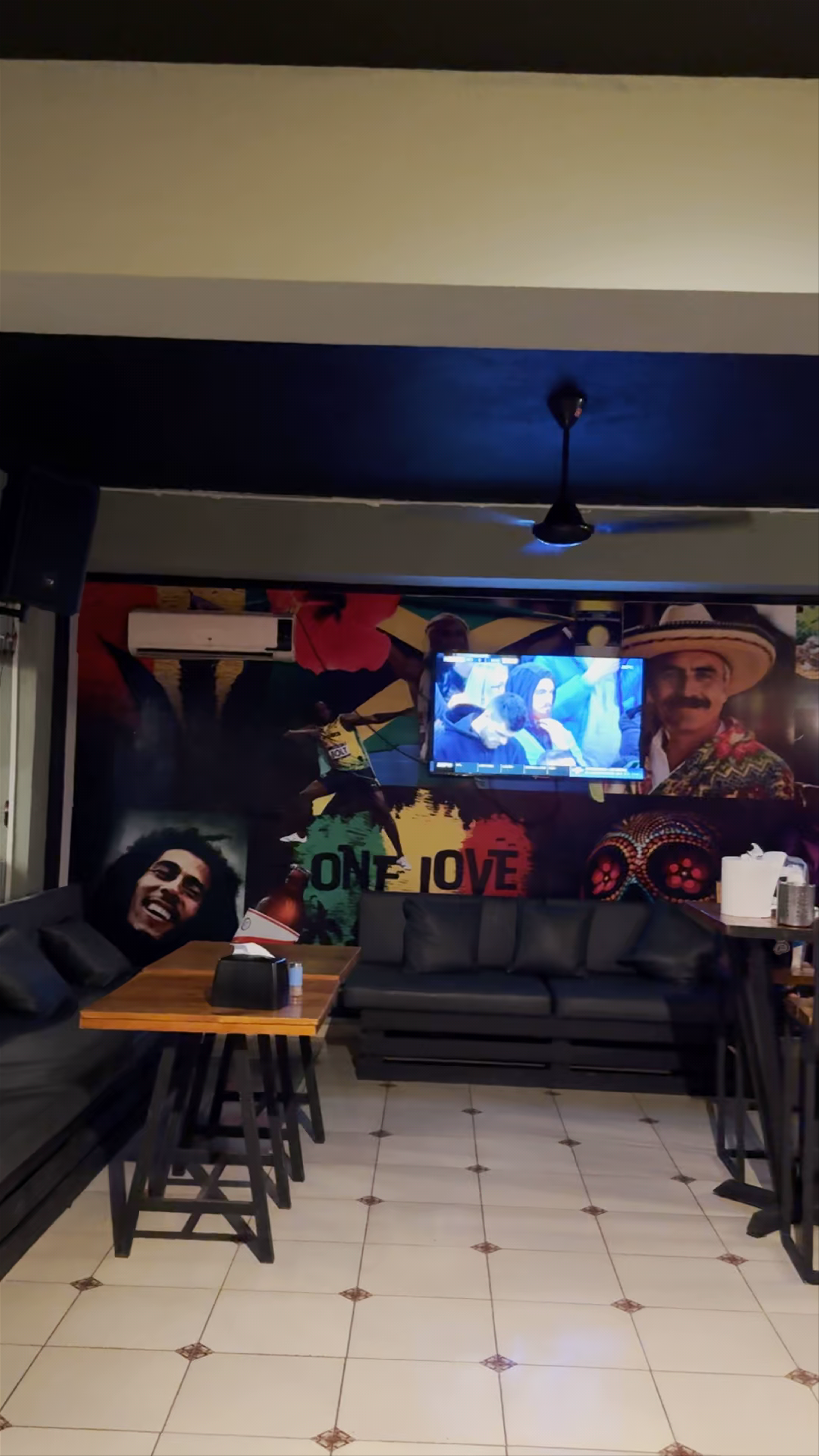 Mezcalito Bar and Grill