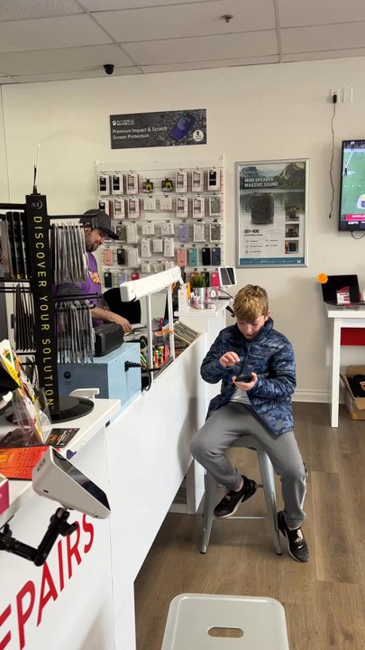 Fix N Go Phone Repair - Inside - lots of accessories - Mobile Phone Repair Near Me - Phoenix, Arizona